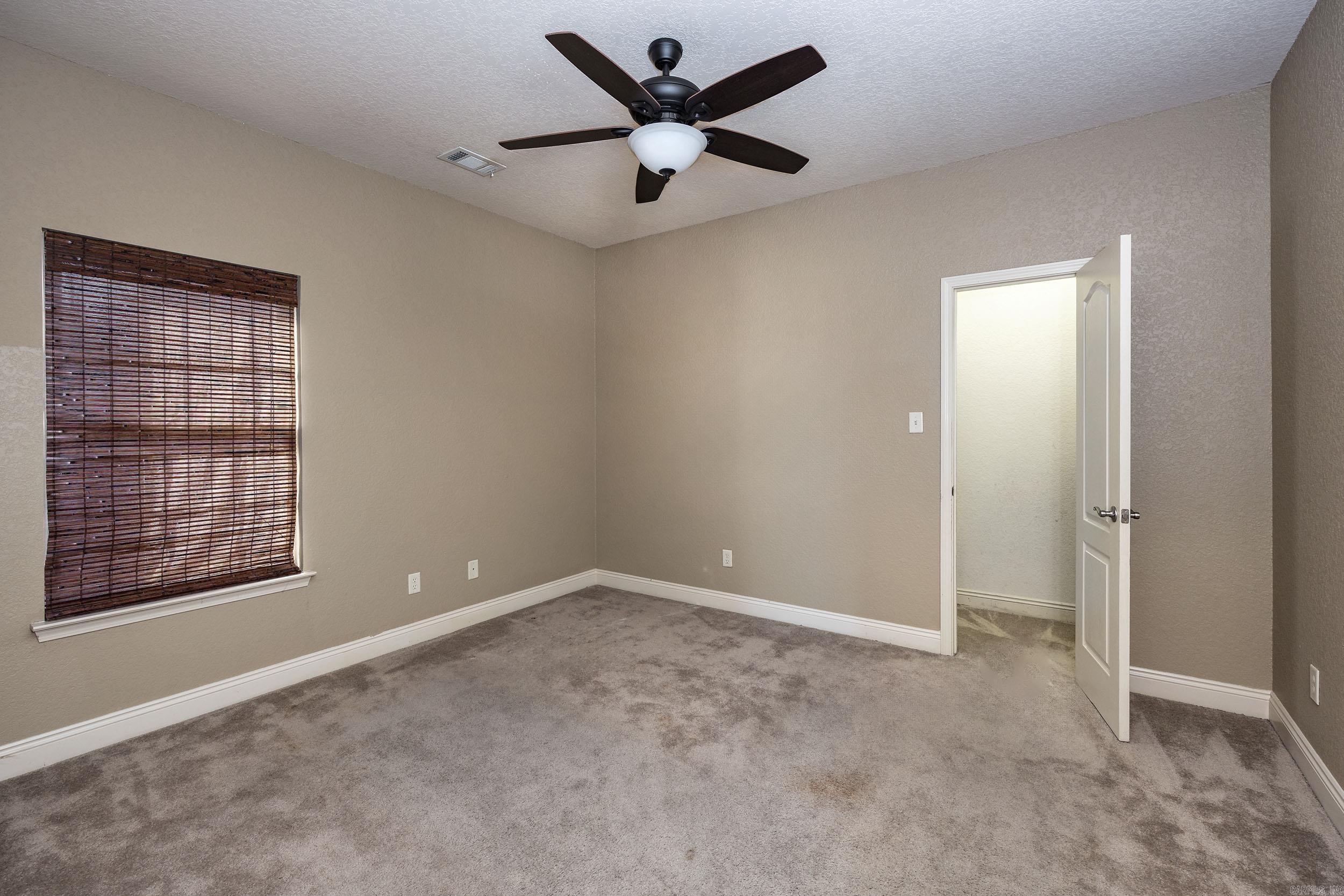 HURRICANE LAKE EST - Residential