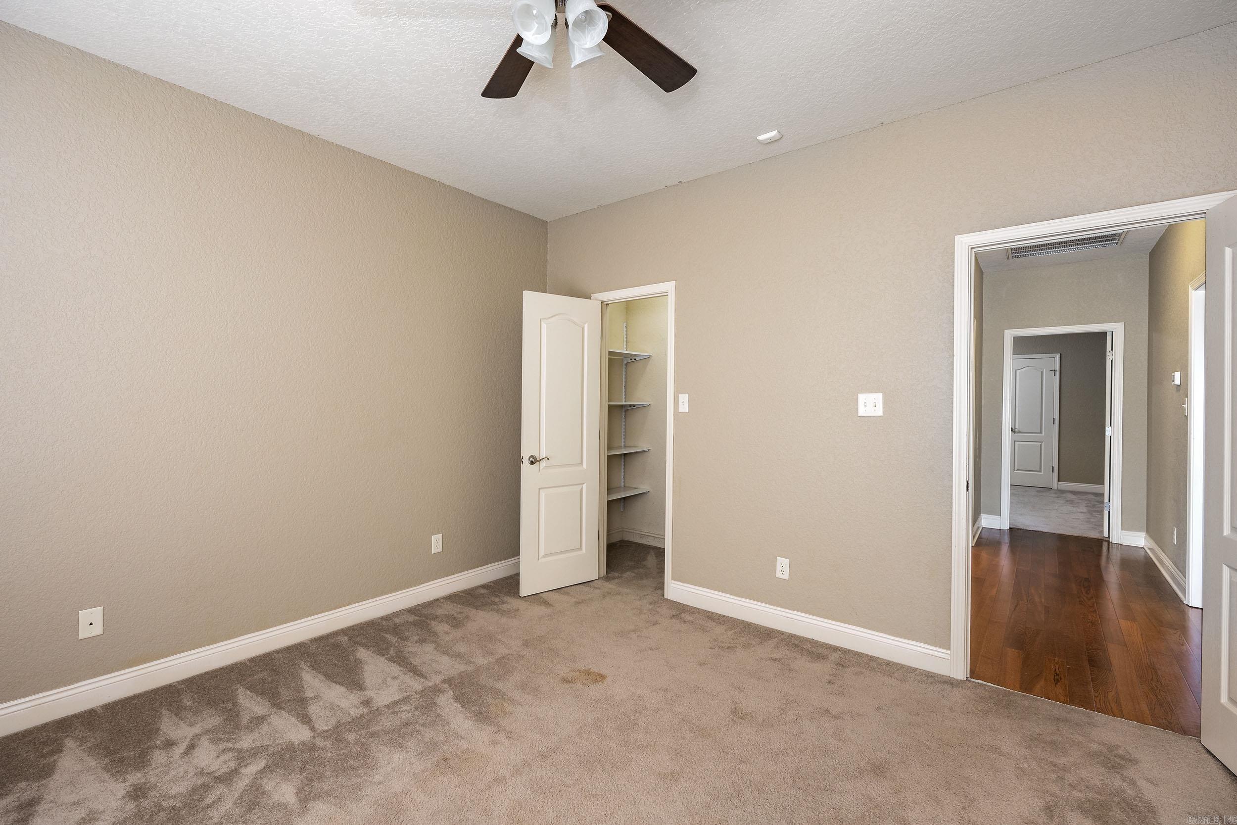 HURRICANE LAKE EST - Residential