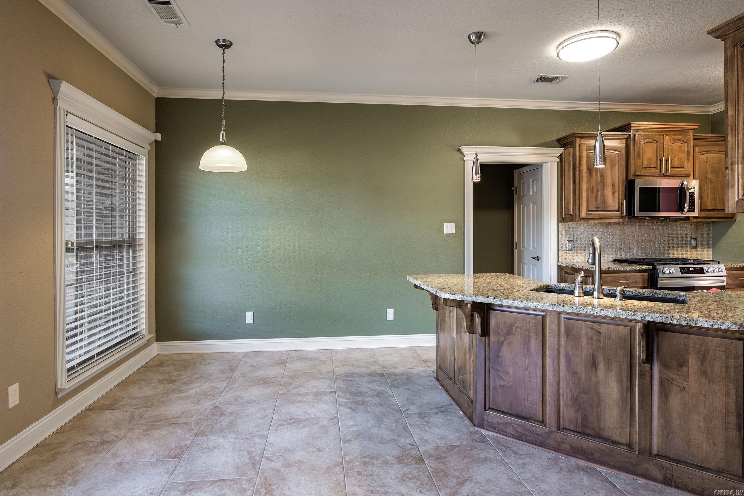 HURRICANE LAKE EST - Residential