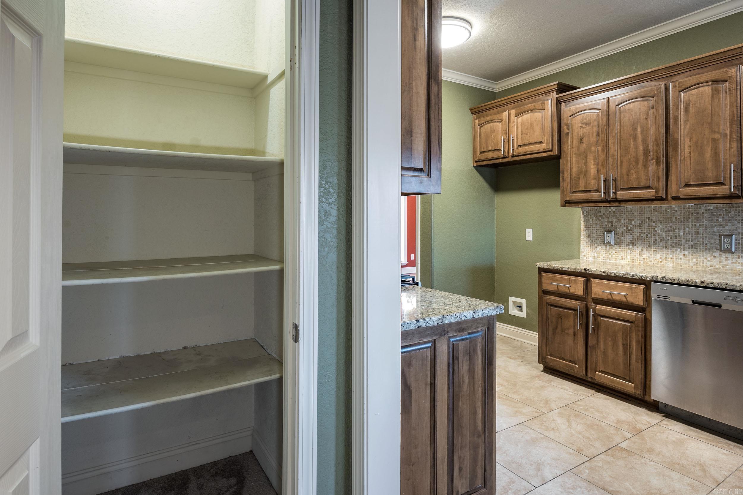 HURRICANE LAKE EST - Residential