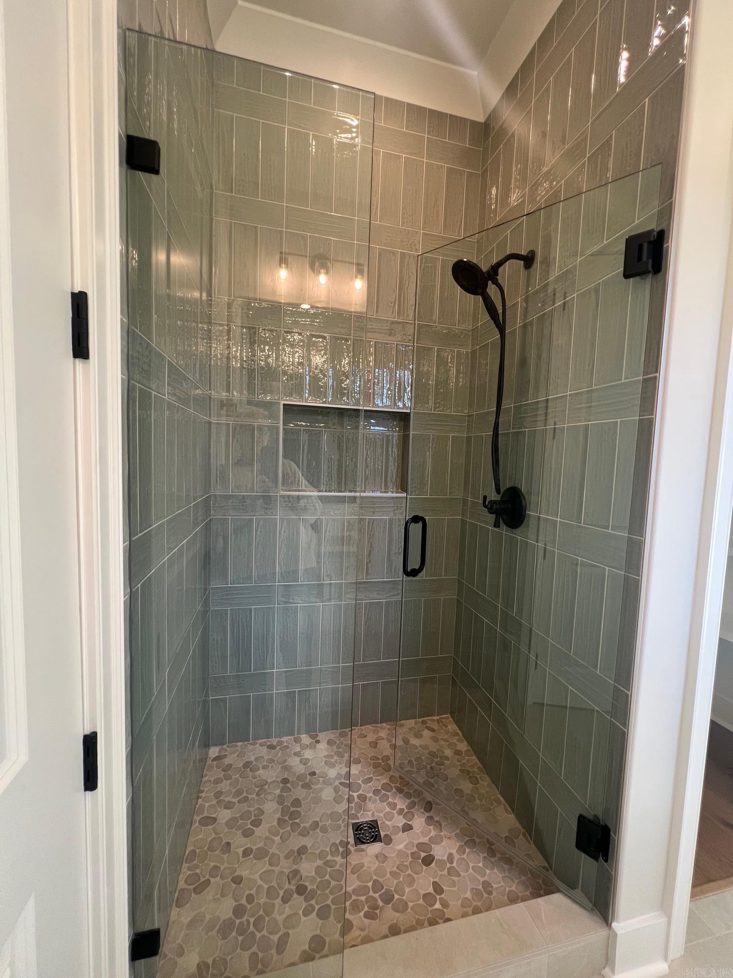 BEAR DEN ESTATES - Residential