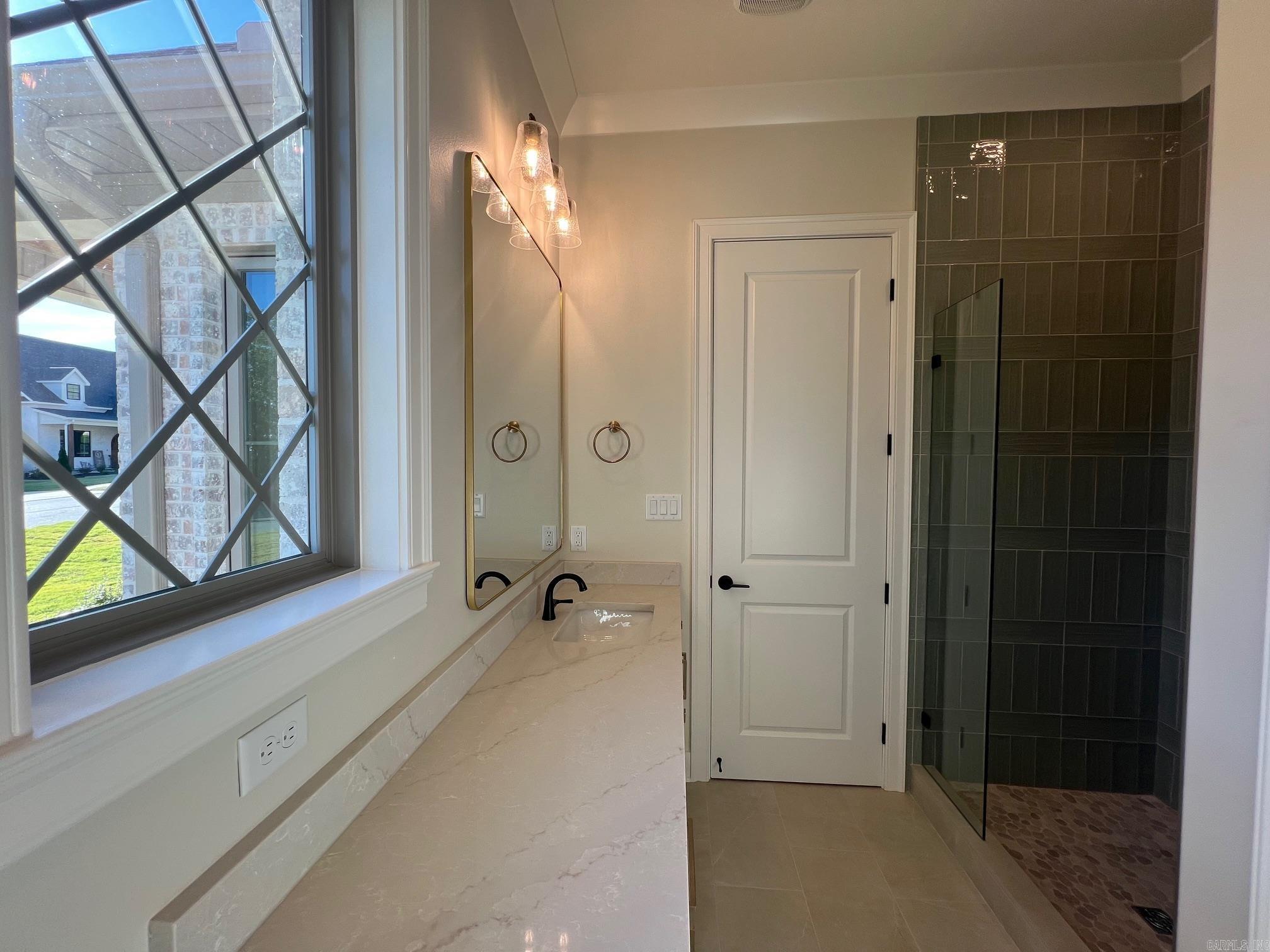 BEAR DEN ESTATES - Residential