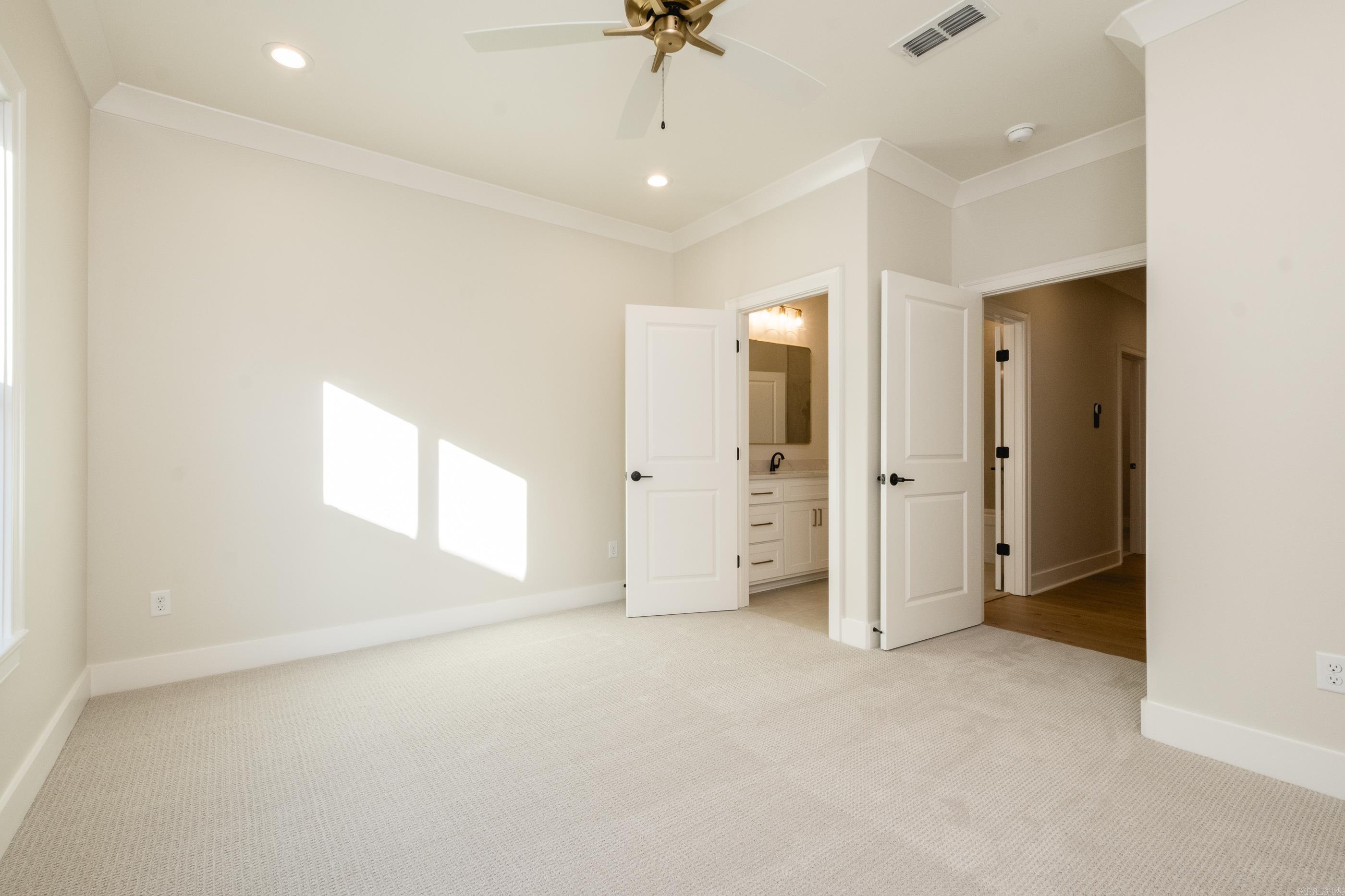 BEAR DEN ESTATES - Residential