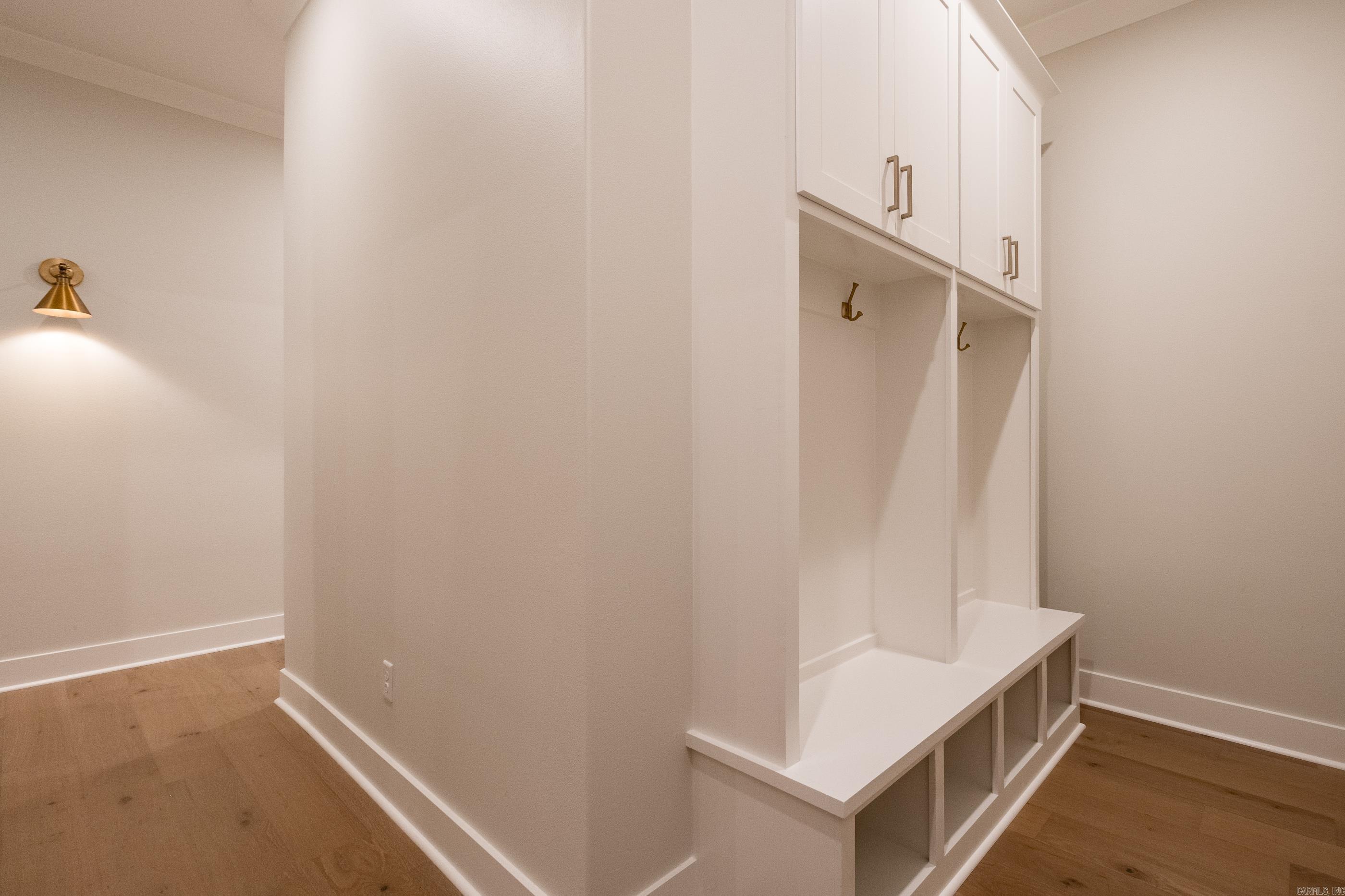 BEAR DEN ESTATES - Residential