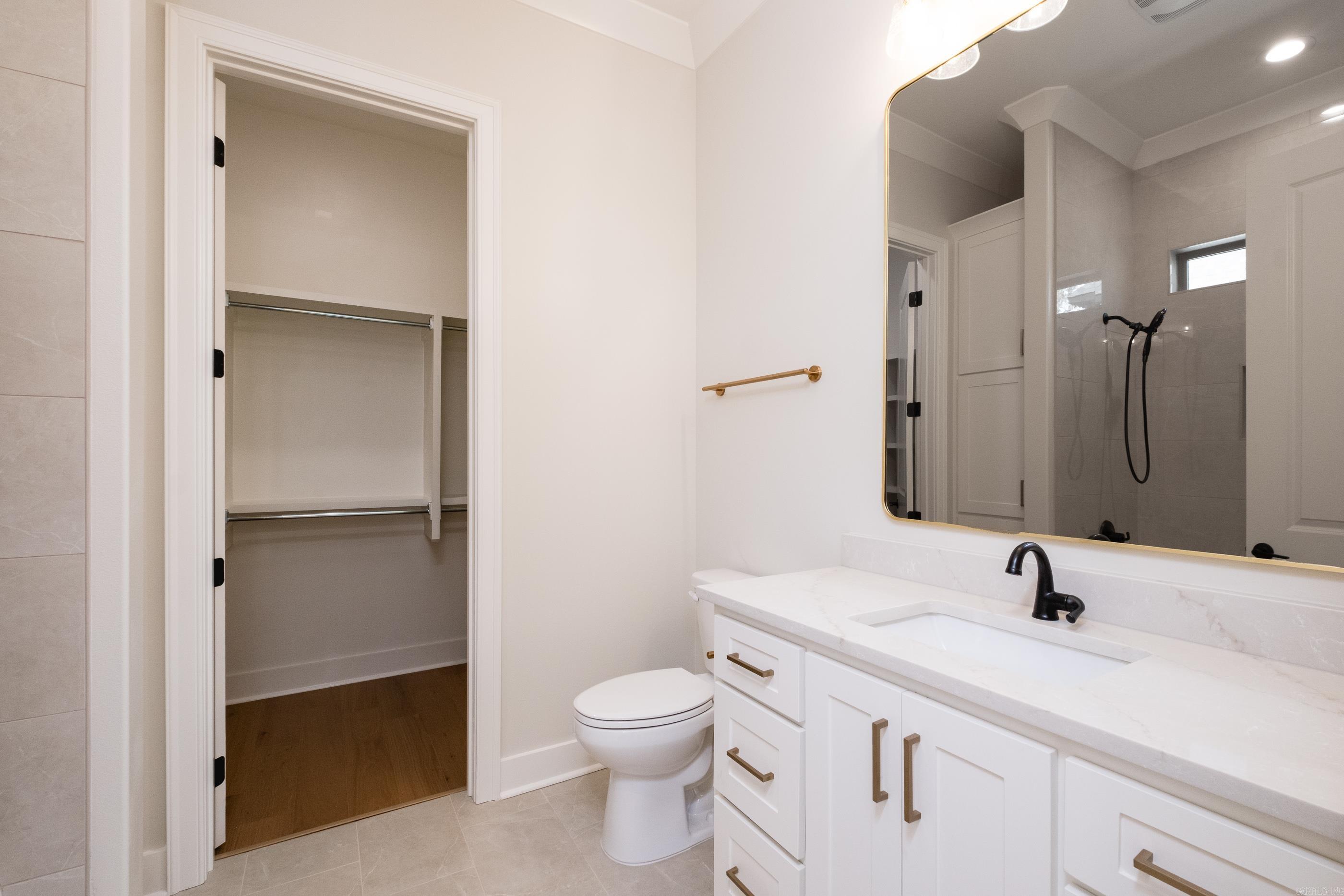 BEAR DEN ESTATES - Residential