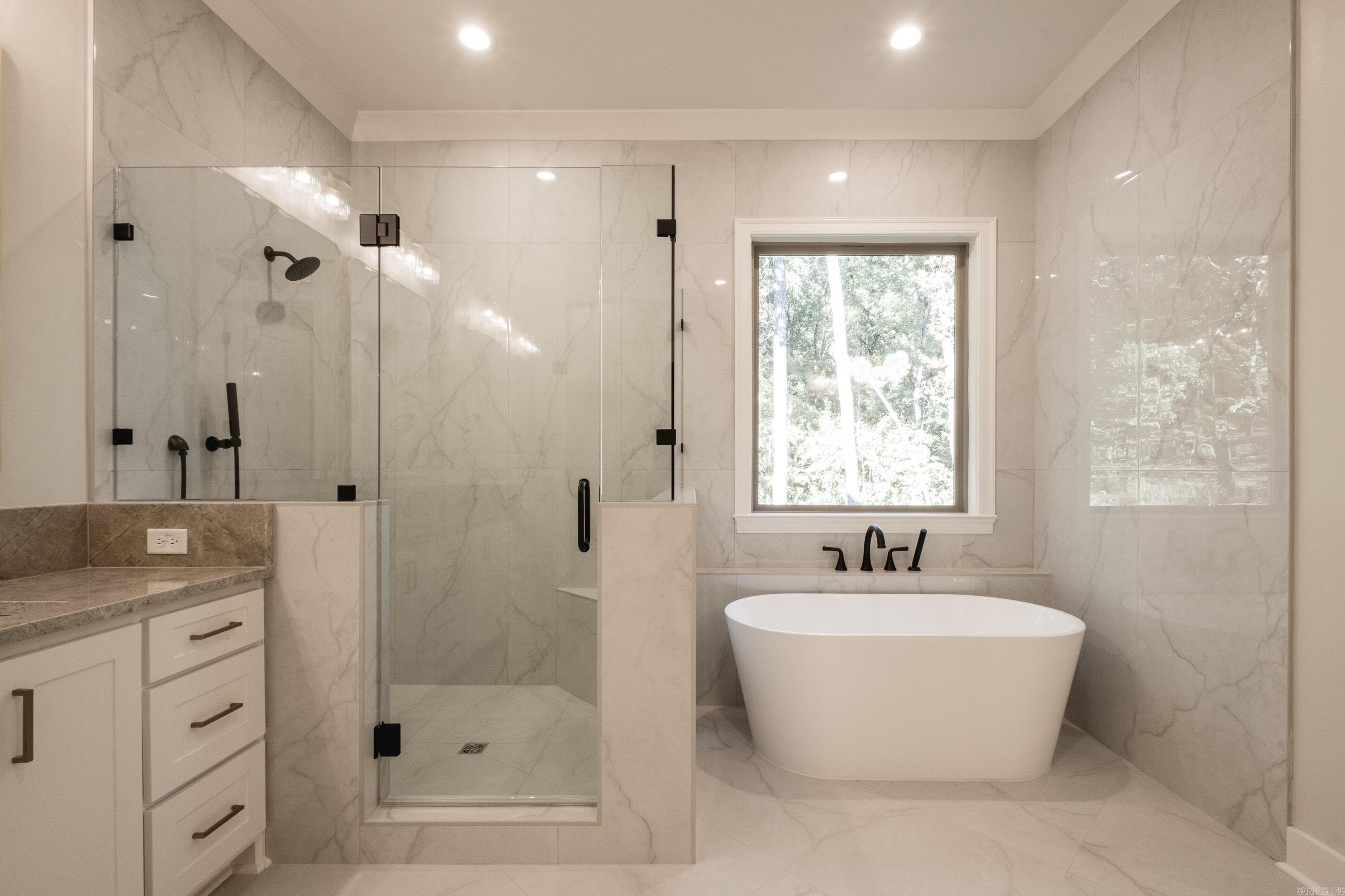 BEAR DEN ESTATES - Residential