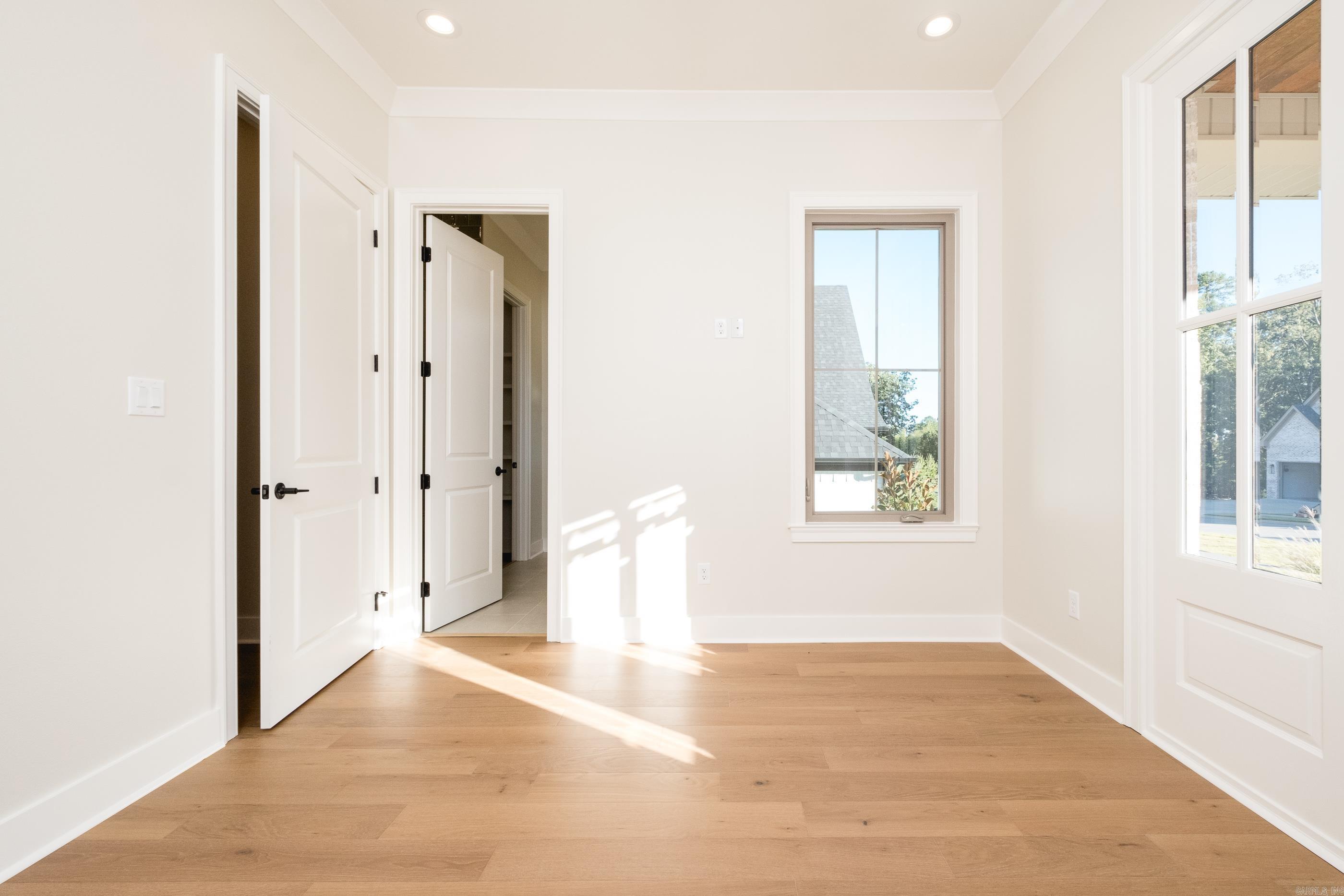 BEAR DEN ESTATES - Residential