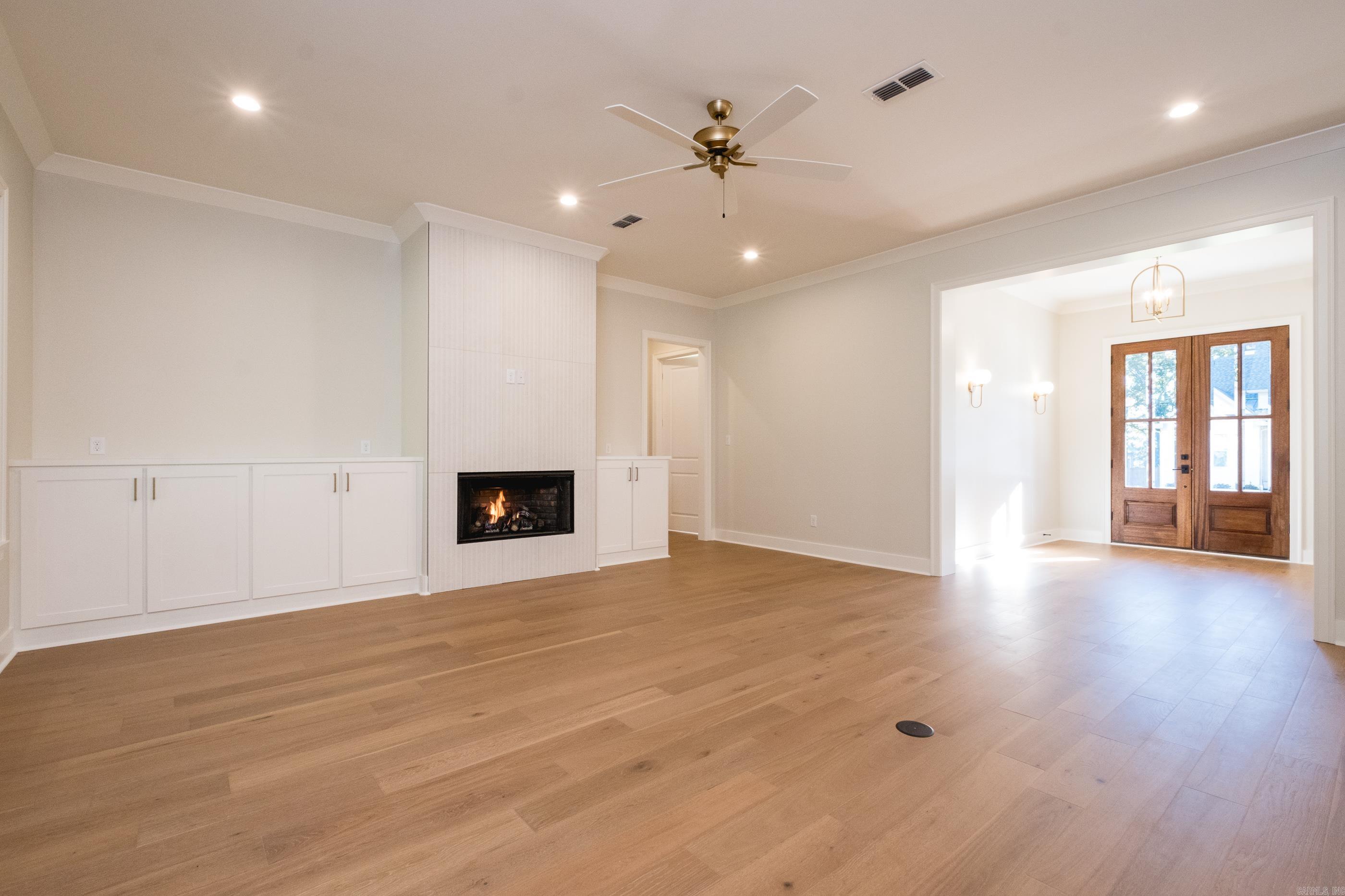 BEAR DEN ESTATES - Residential