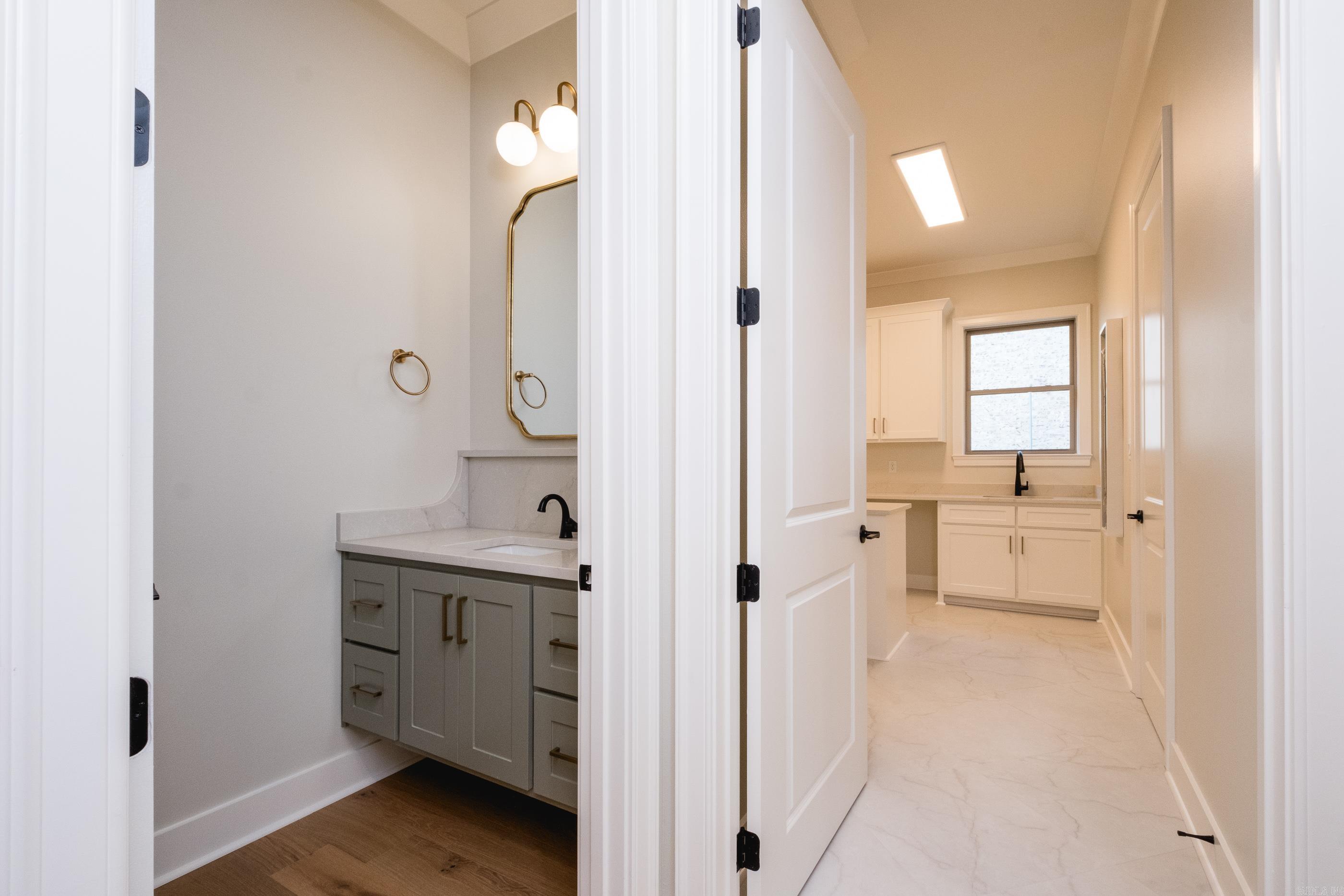 BEAR DEN ESTATES - Residential