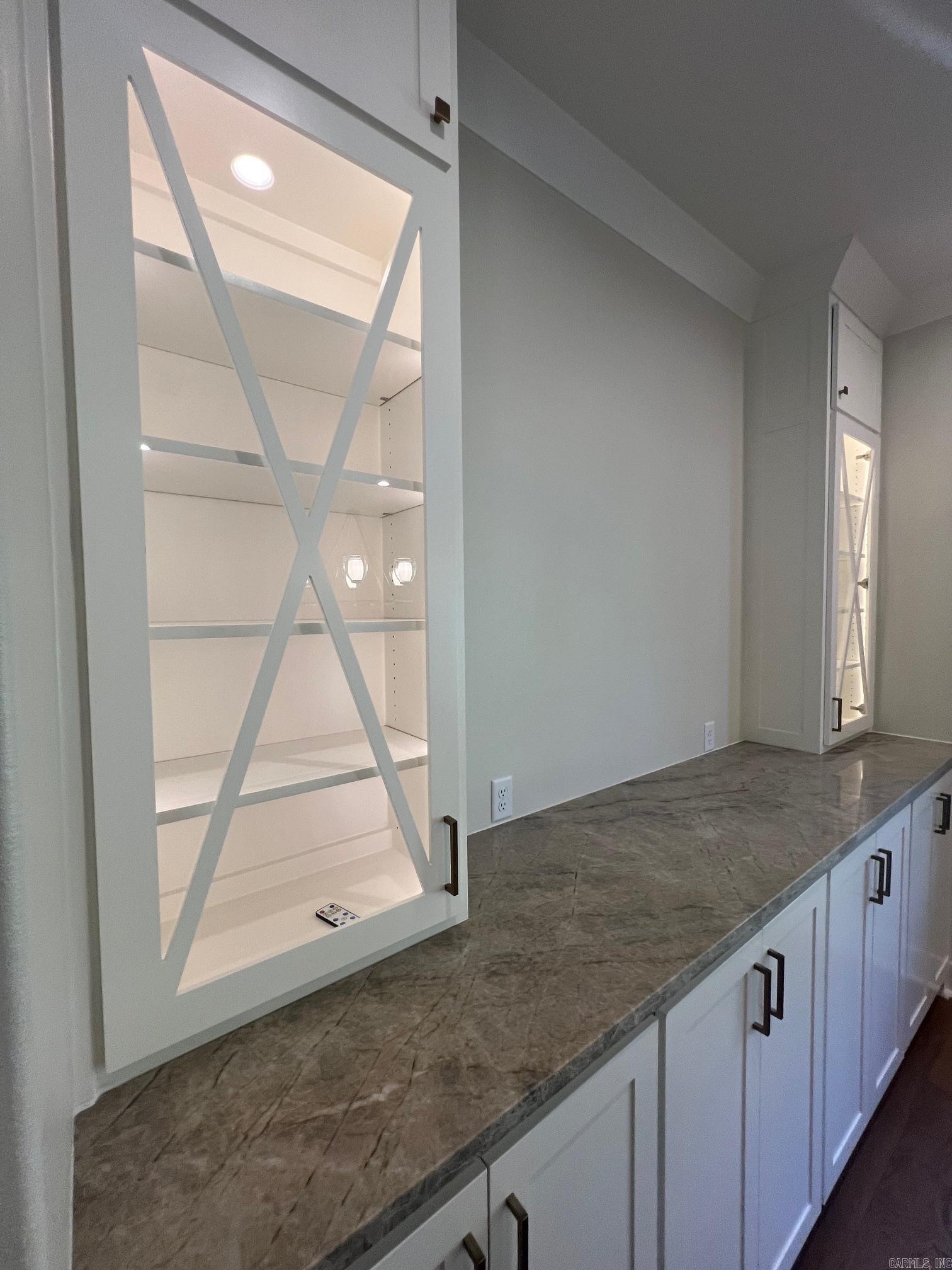 BEAR DEN ESTATES - Residential