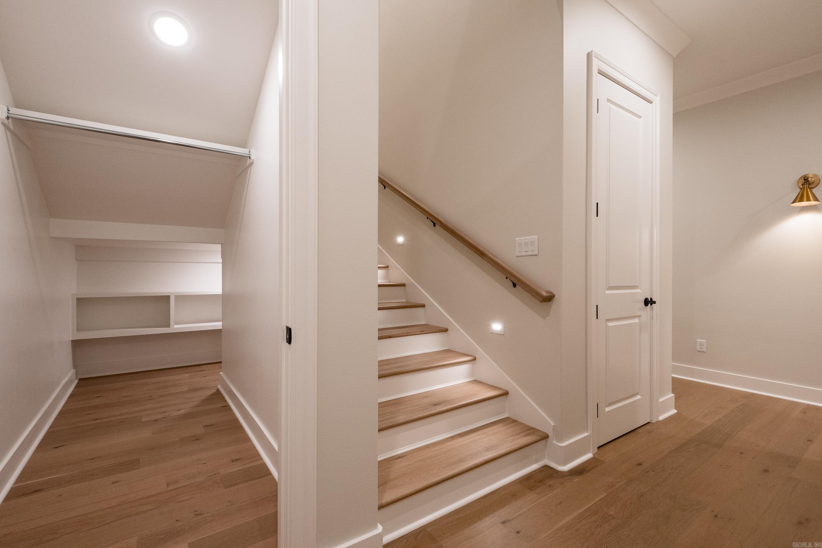 BEAR DEN ESTATES - Residential