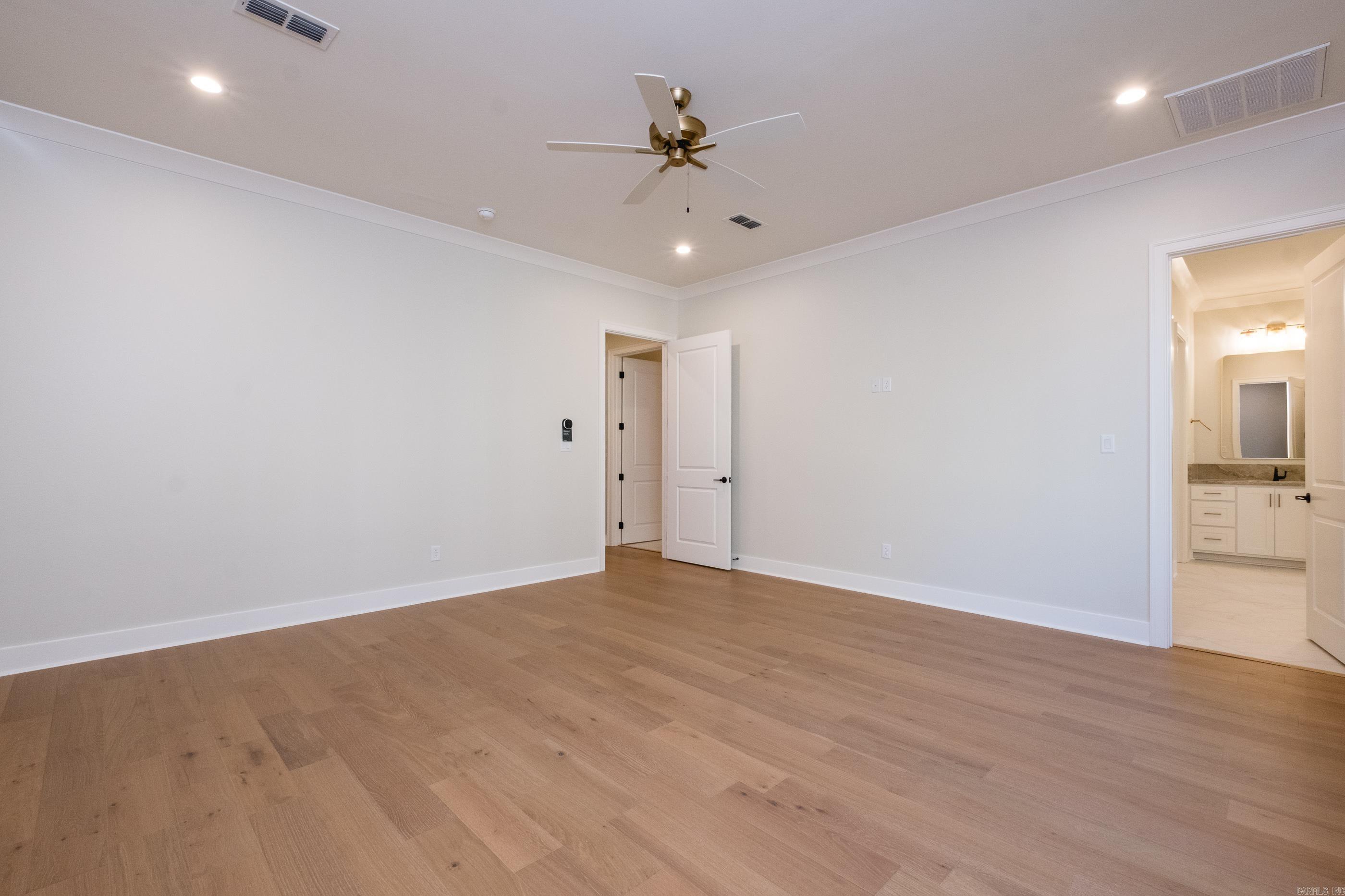 BEAR DEN ESTATES - Residential
