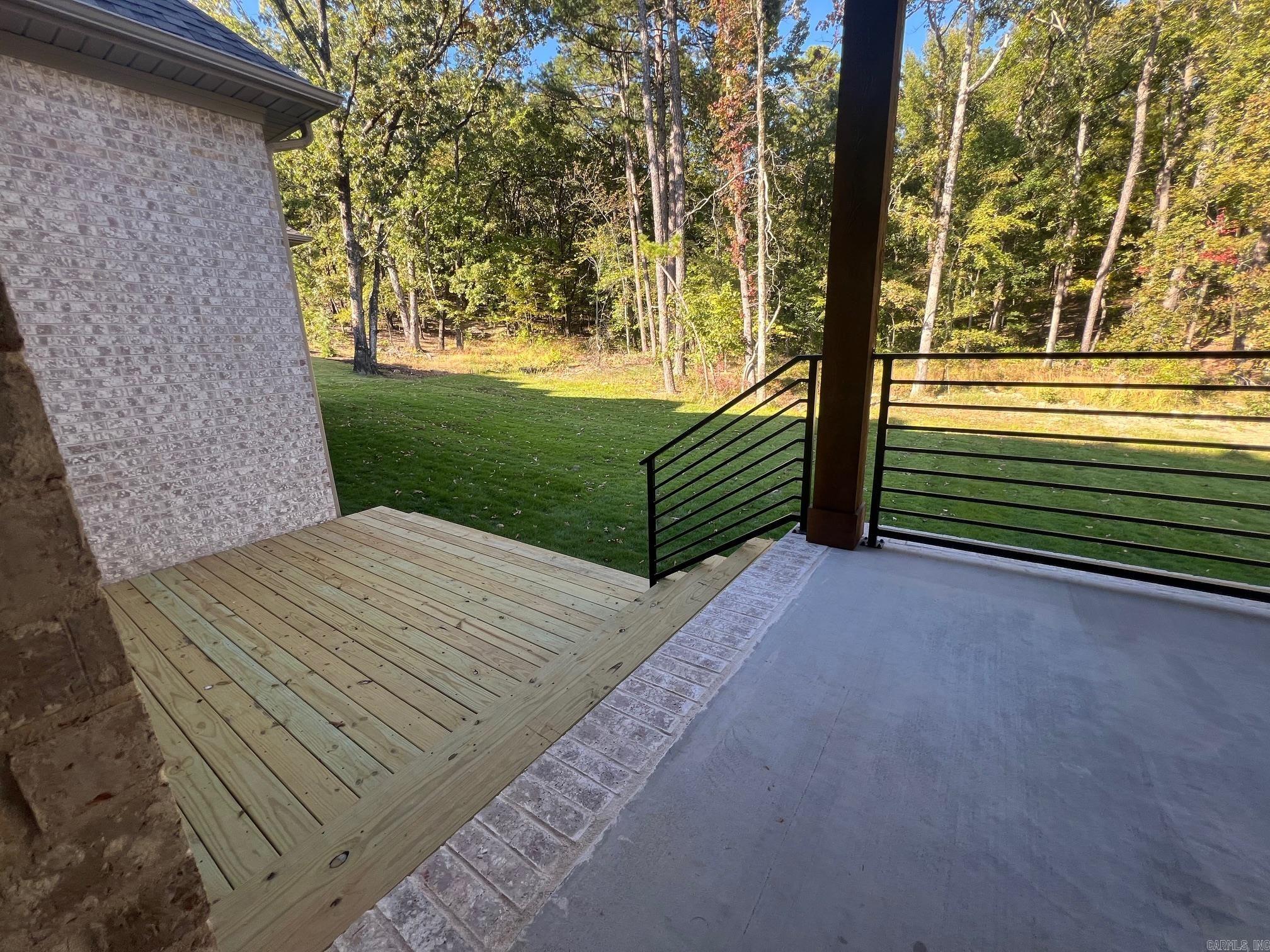 BEAR DEN ESTATES - Residential