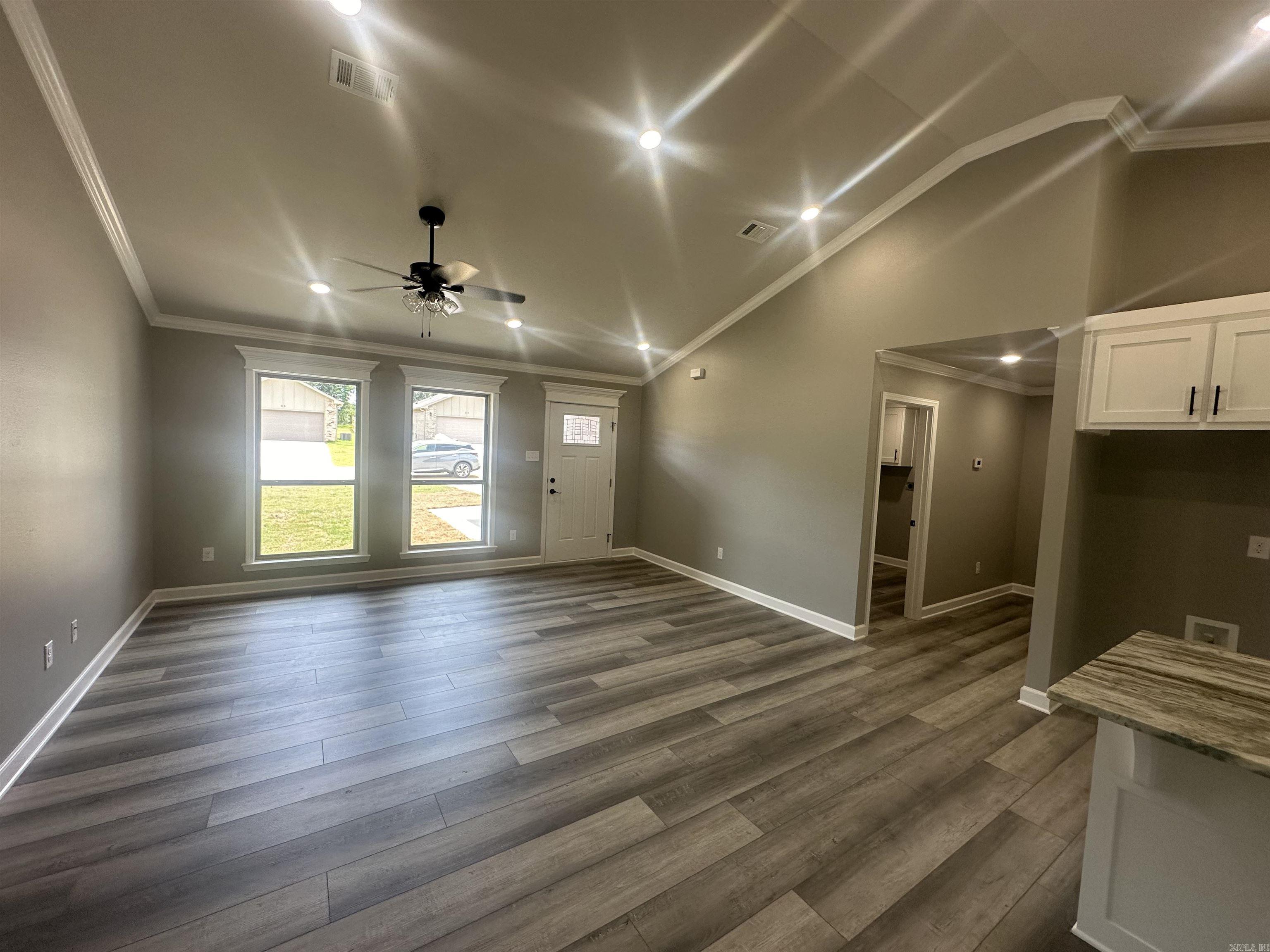 MAGNOLIA ESTATES - Residential