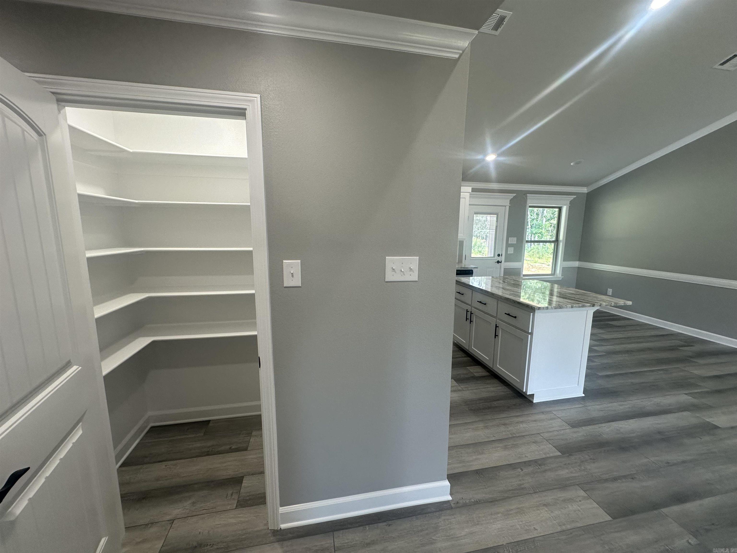 MAGNOLIA ESTATES - Residential