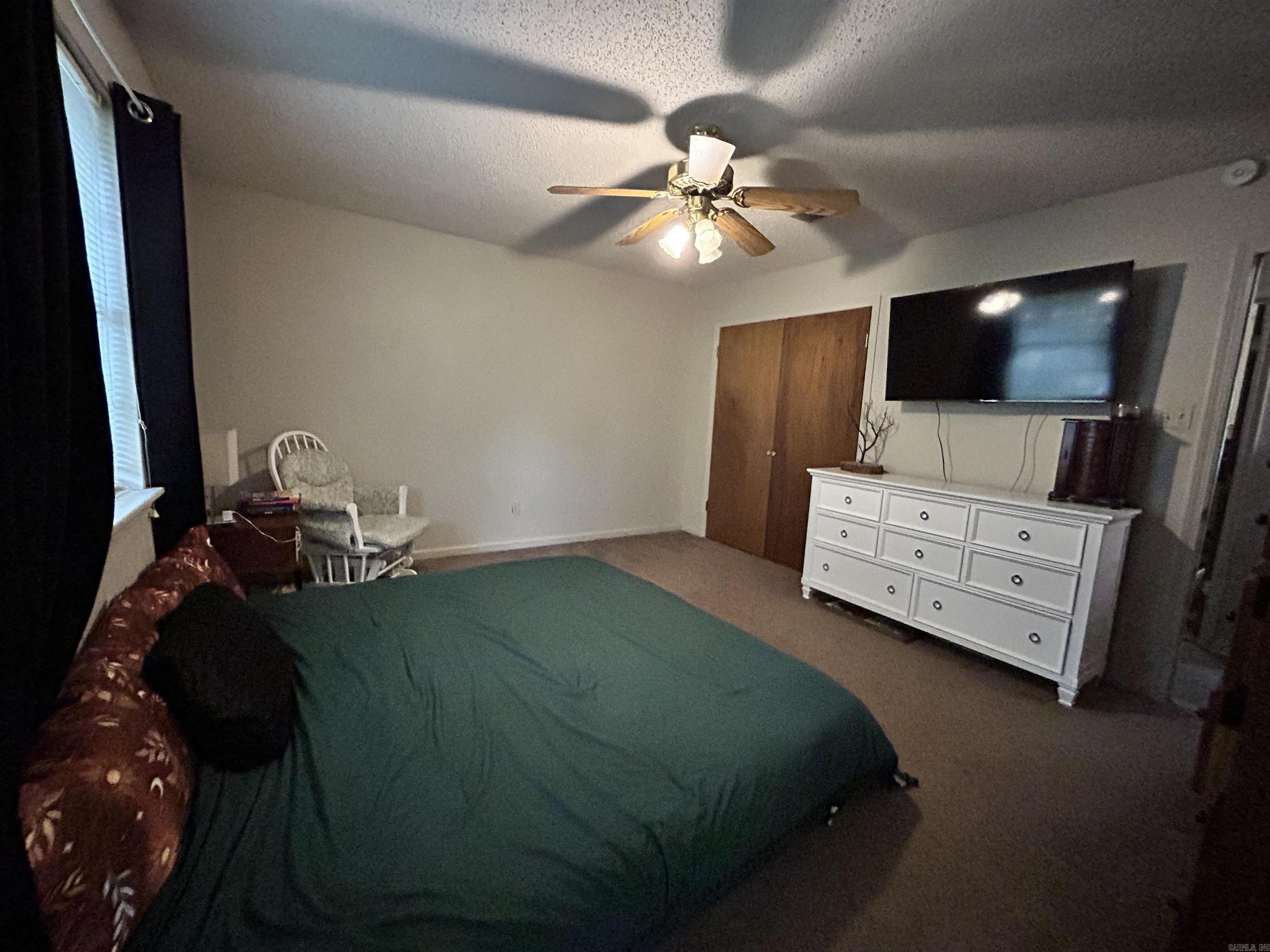 ASHLEYS OAKS ADDN - Residential