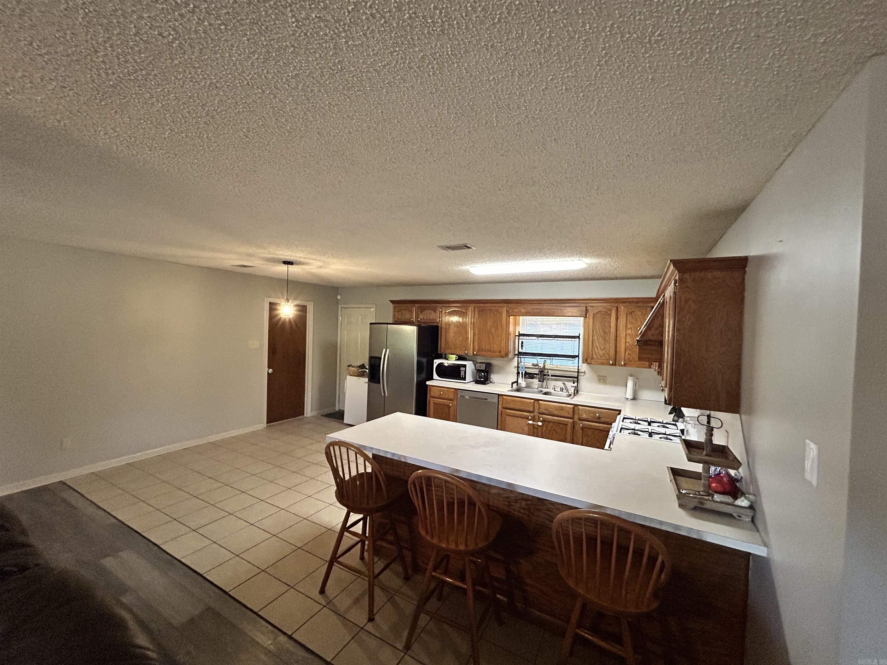 ASHLEYS OAKS ADDN - Residential