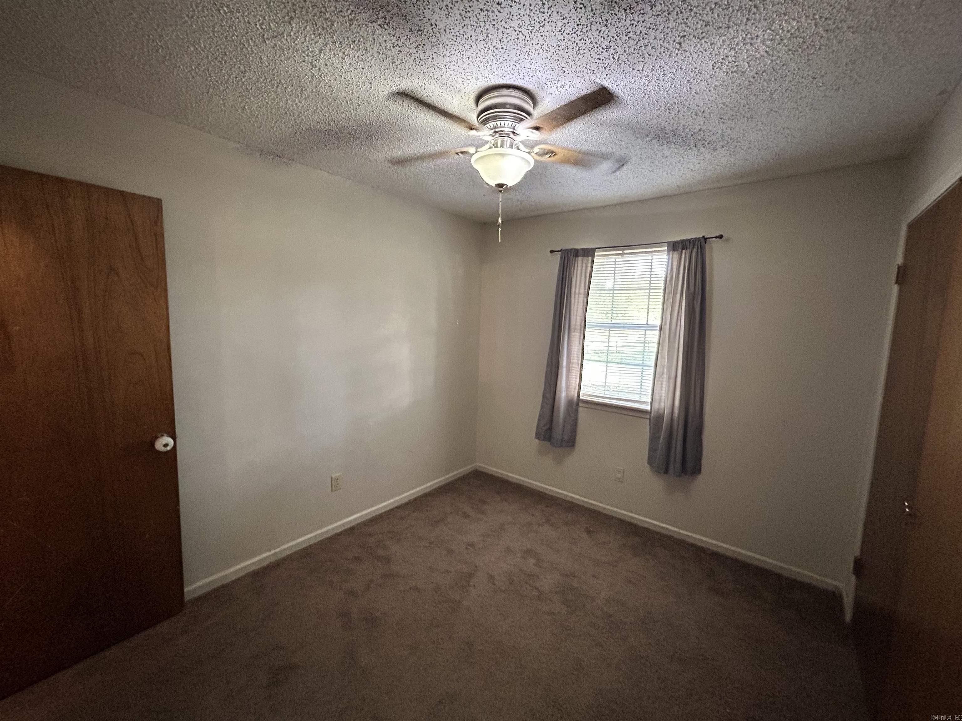 ASHLEYS OAKS ADDN - Residential