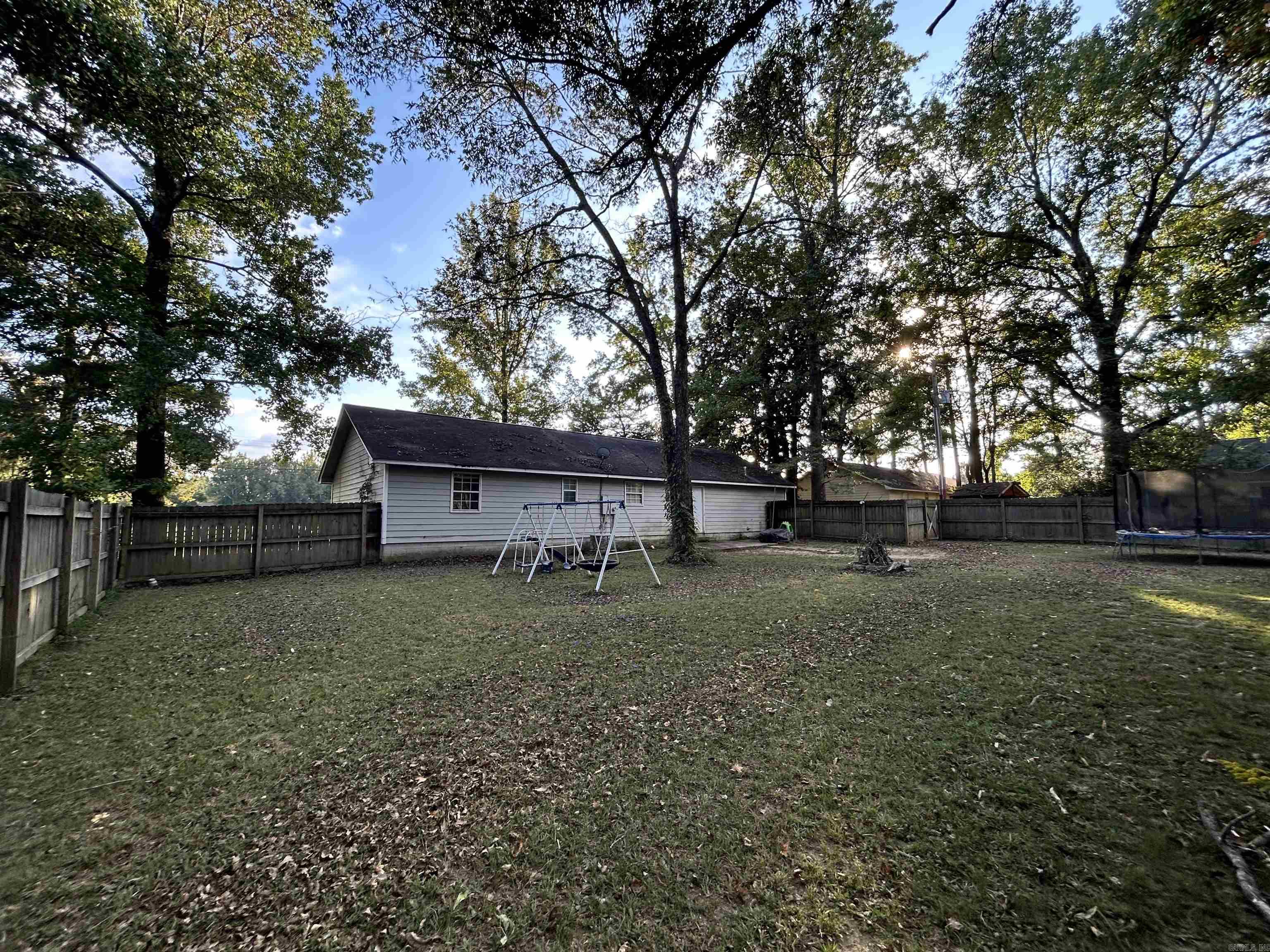 ASHLEYS OAKS ADDN - Residential