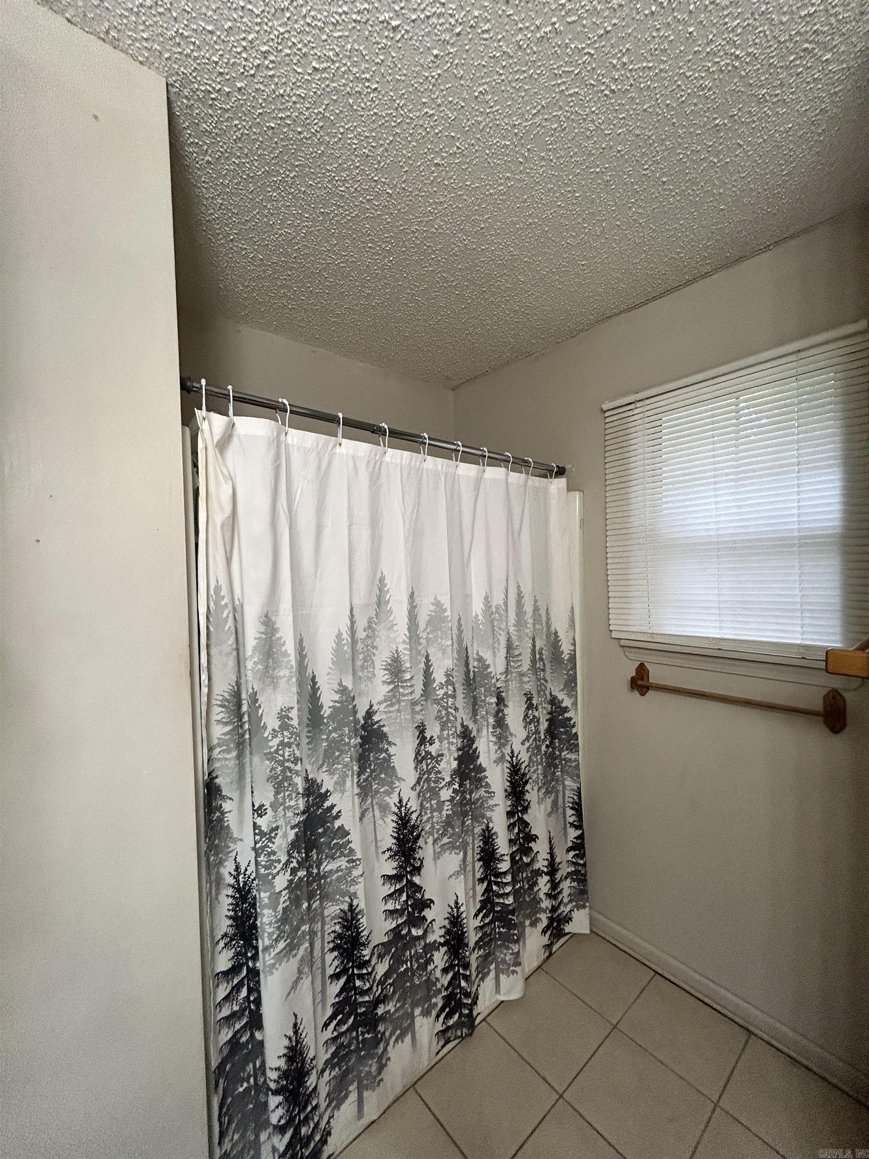 ASHLEYS OAKS ADDN - Residential