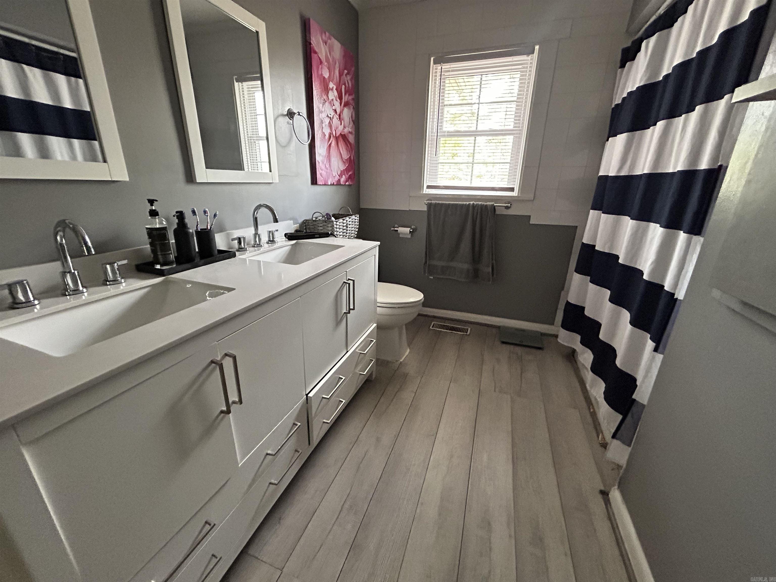 CLINTON ORIGINAL - Residential