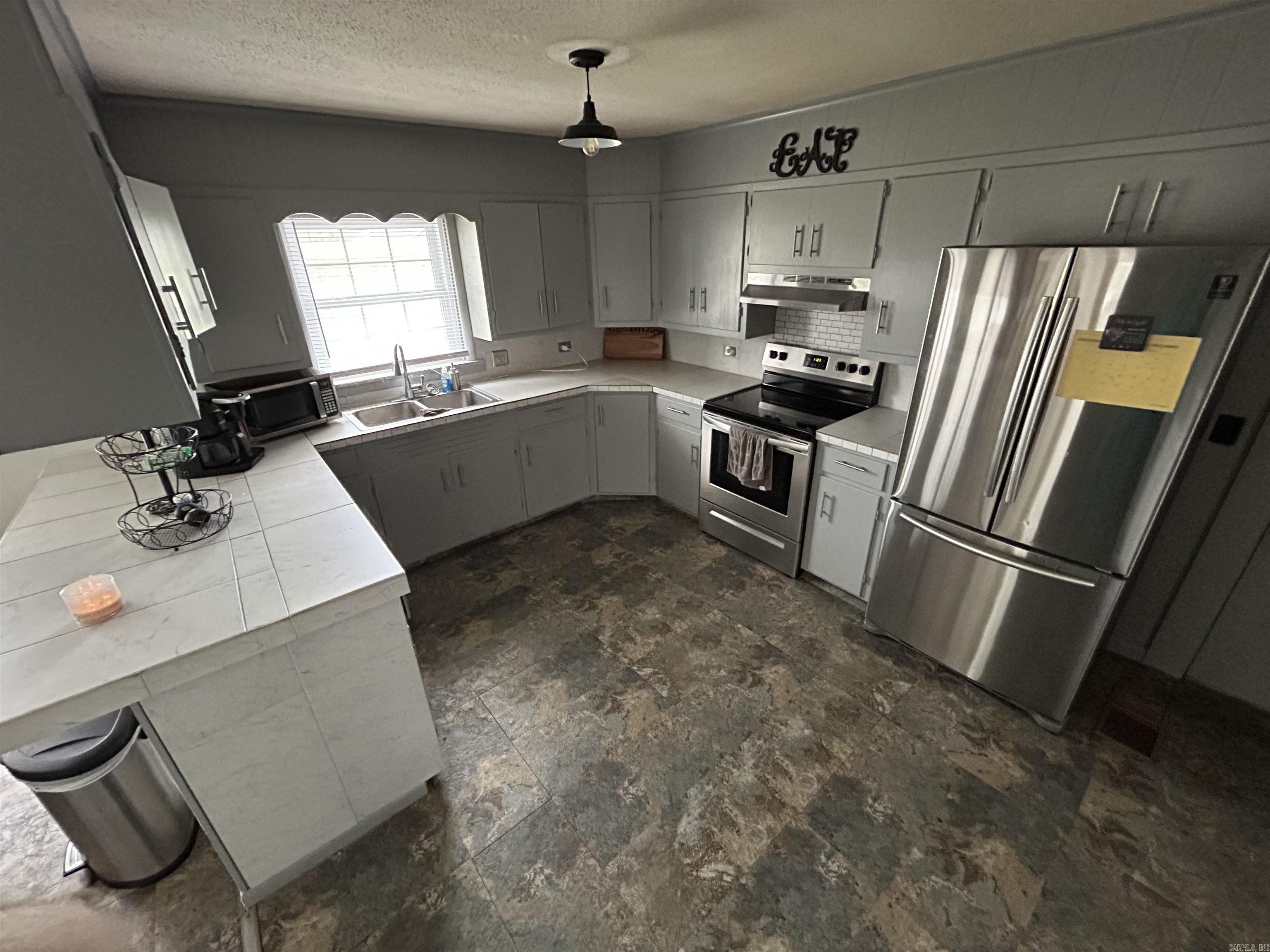 CLINTON ORIGINAL - Residential