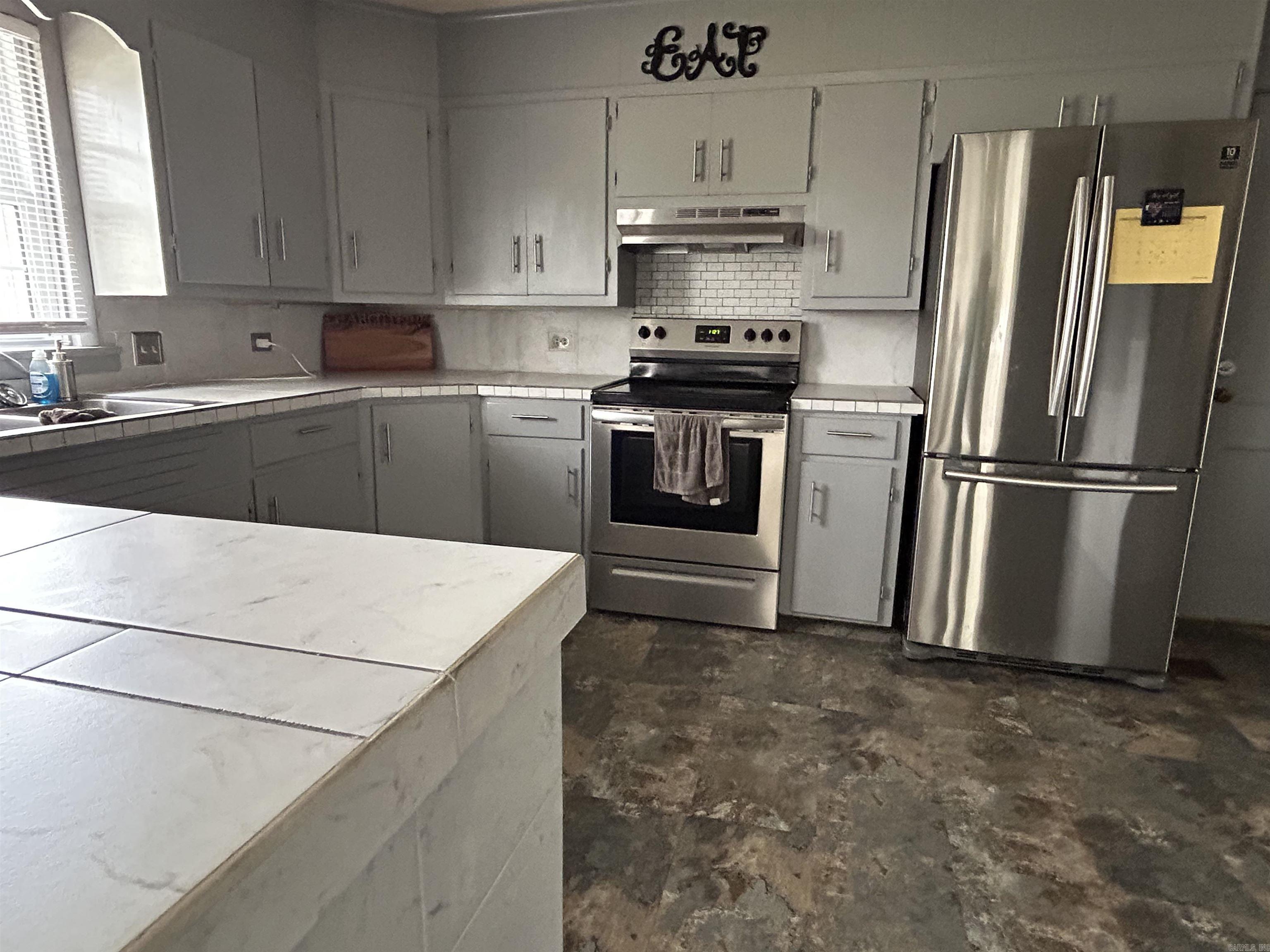 CLINTON ORIGINAL - Residential