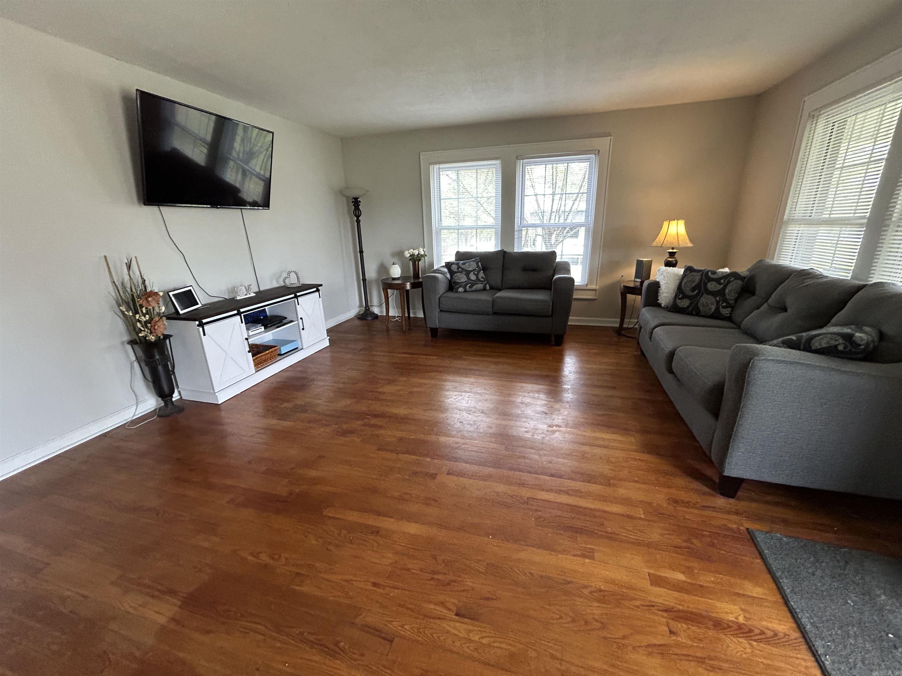 CLINTON ORIGINAL - Residential