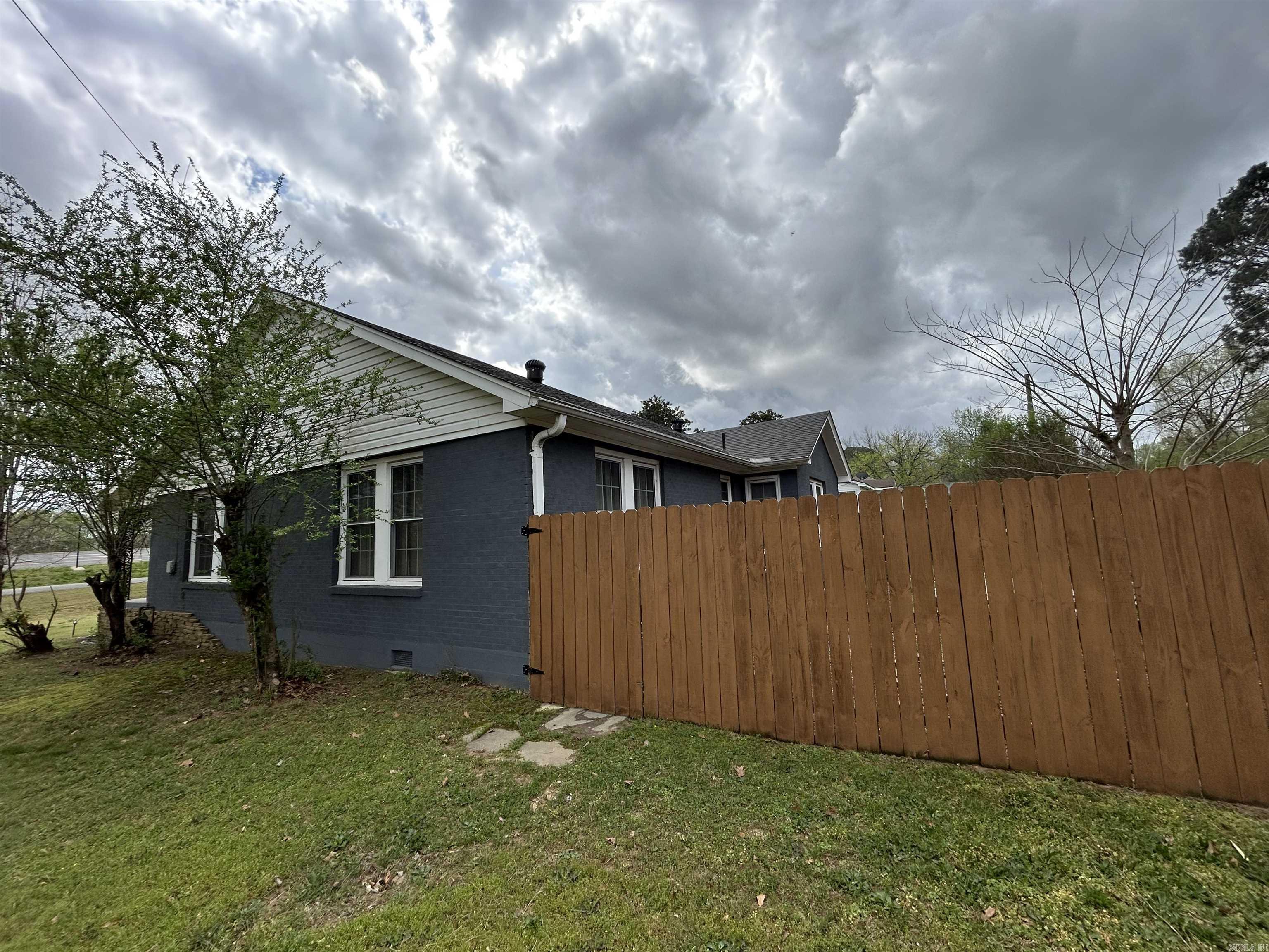 CLINTON ORIGINAL - Residential