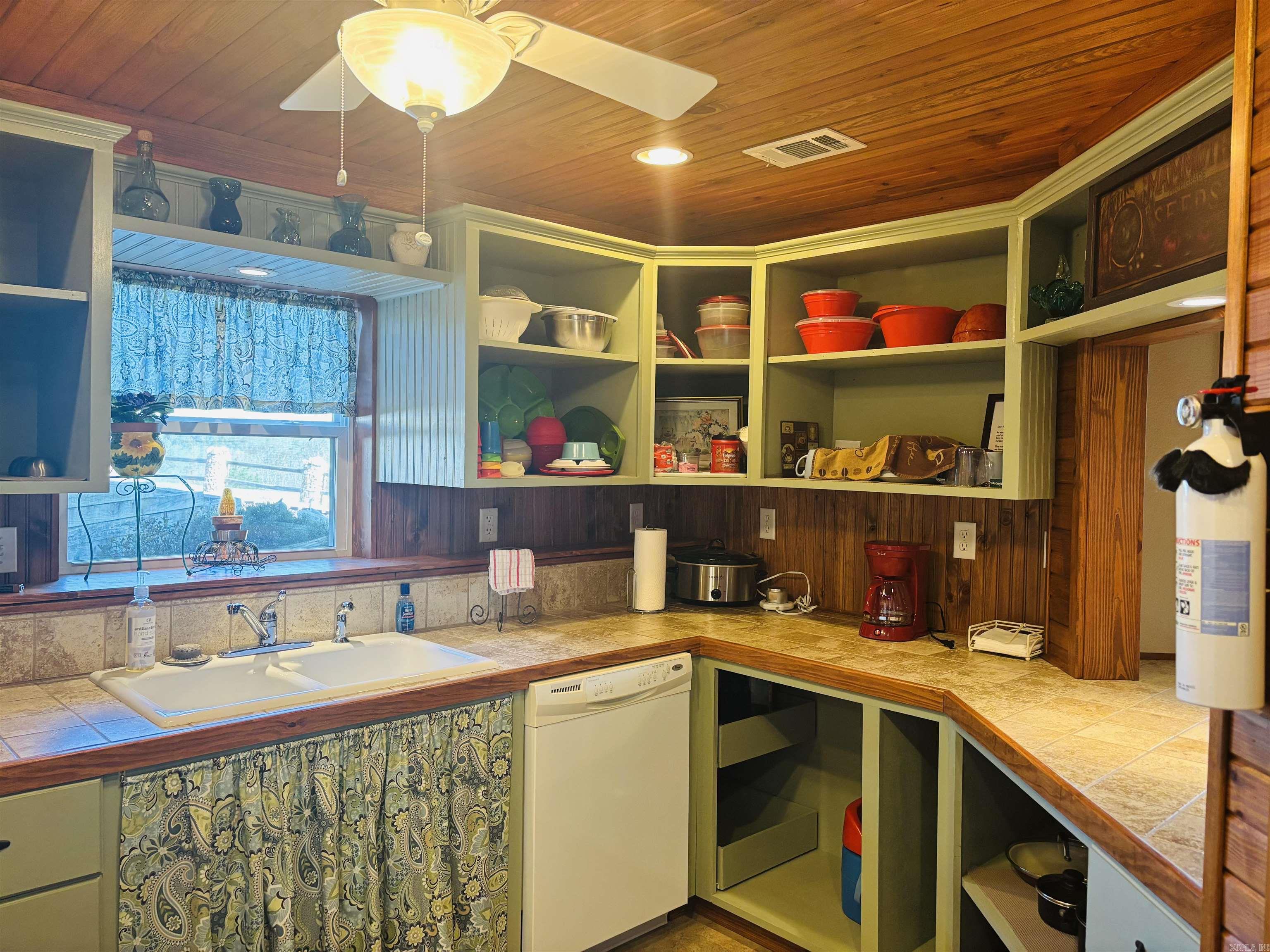SUNSET RIDGE ESTATES - Residential