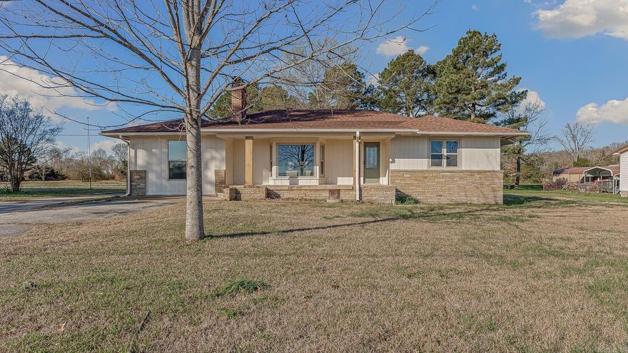 This home is freshly remodeled and move in ready! This house would be perfect for a growing family. It offers plentiful indoor space, nearly 2 acres, and is within walking distance to Hoxie Public Schools.