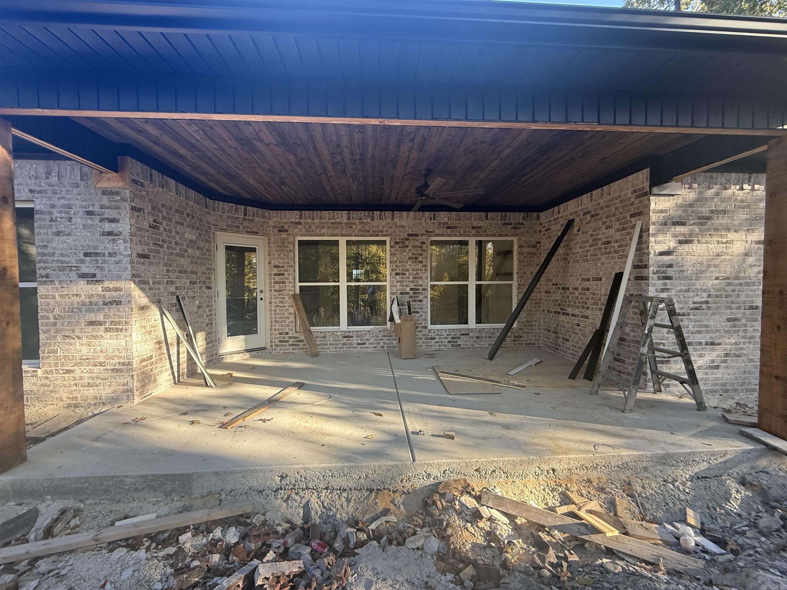 SILVER SPRINGS PH VIII - Residential