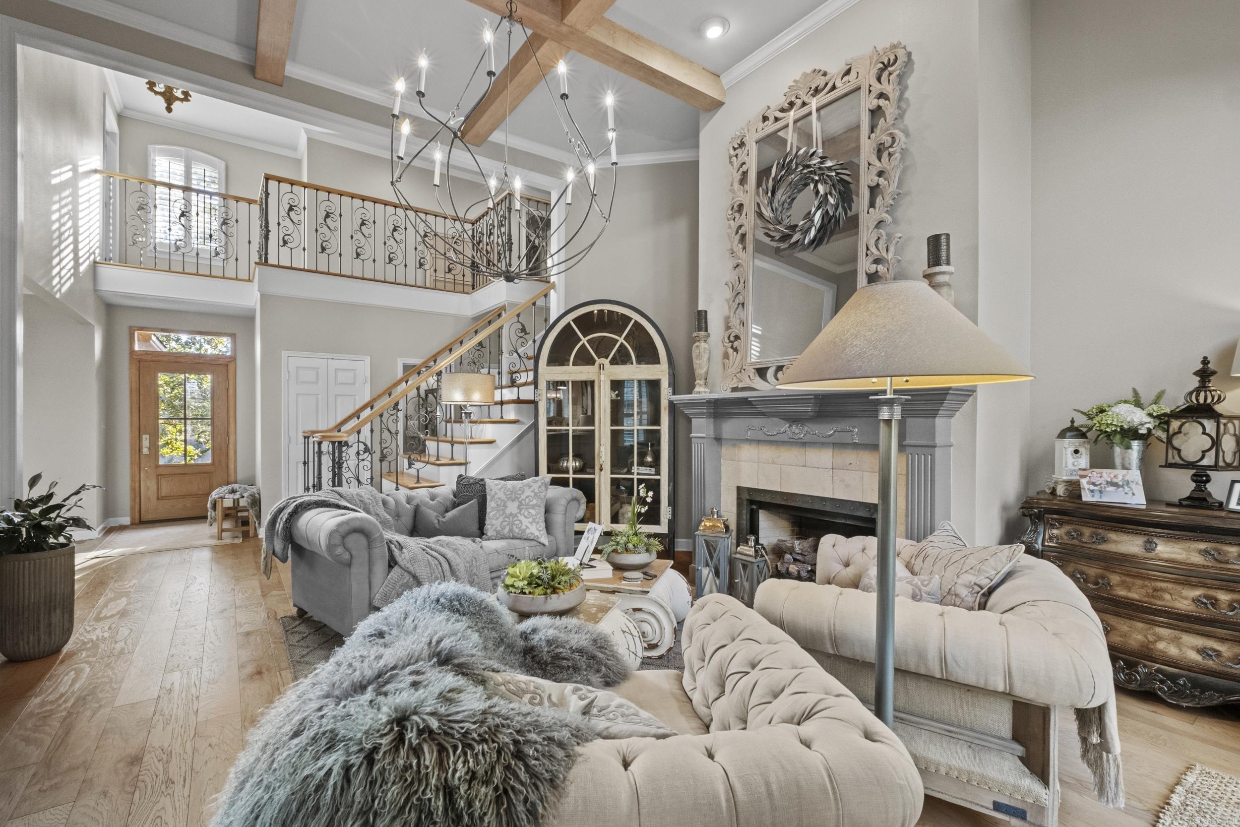 RIVER OAKS - Residential