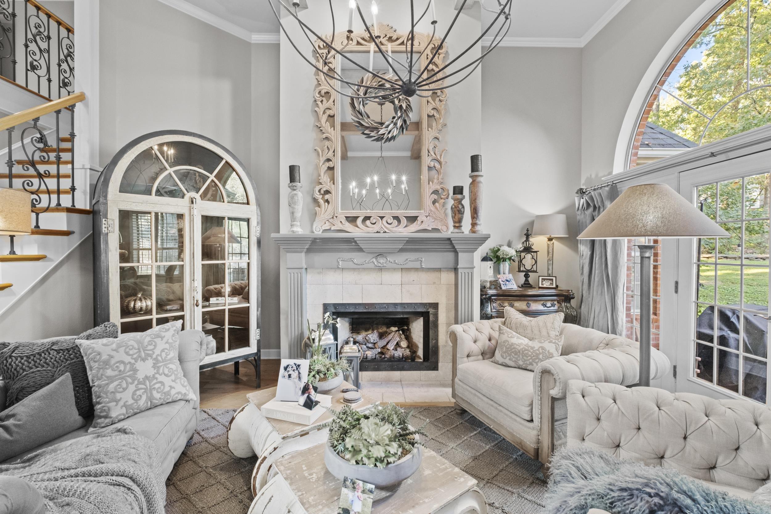 RIVER OAKS - Residential