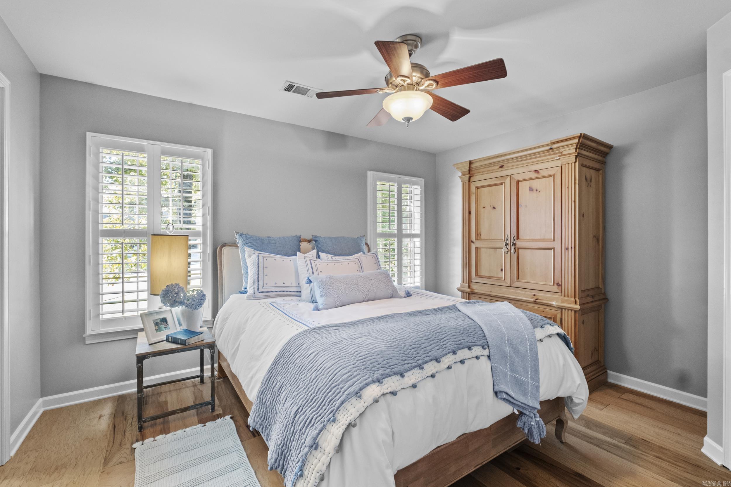 RIVER OAKS - Residential