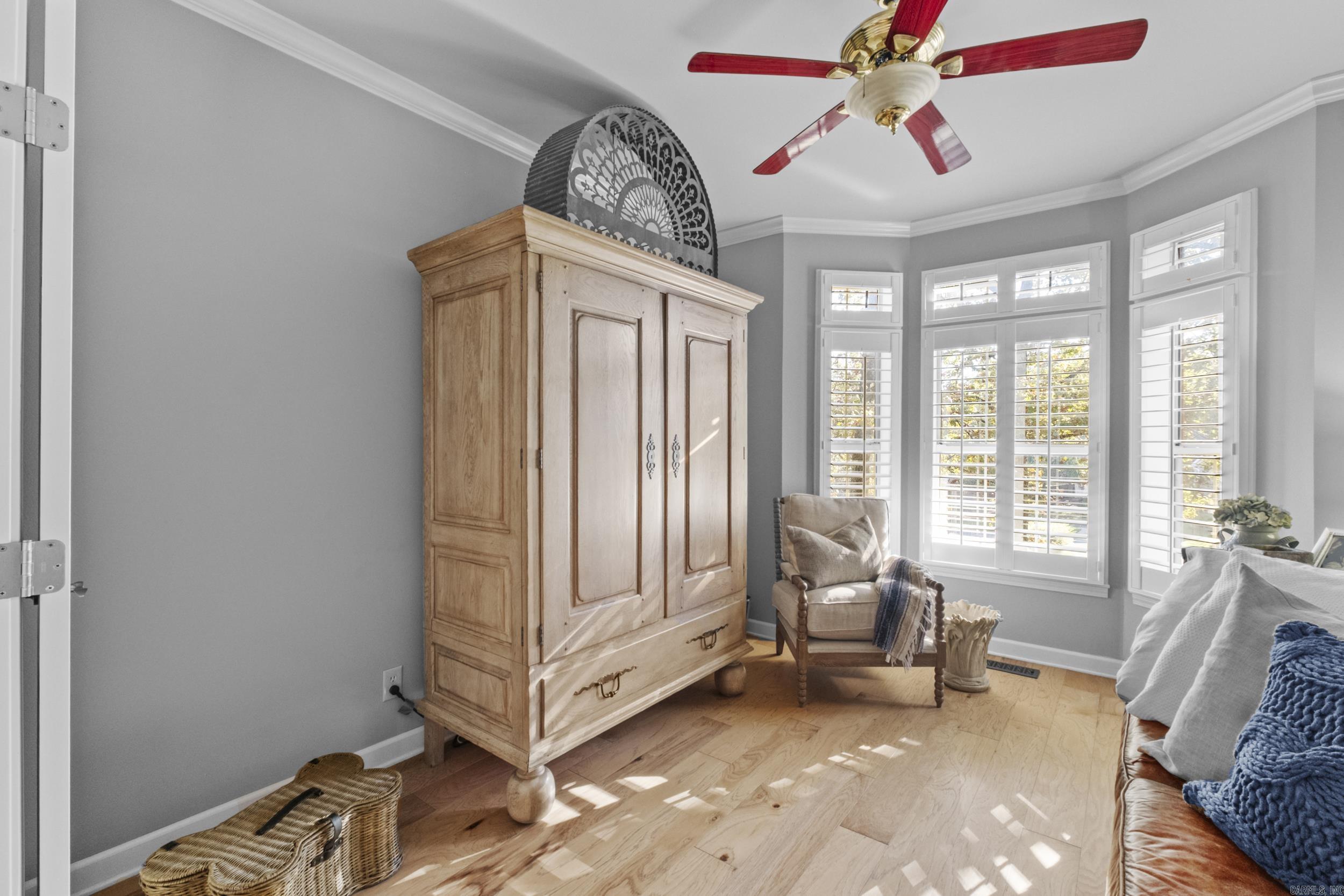 RIVER OAKS - Residential