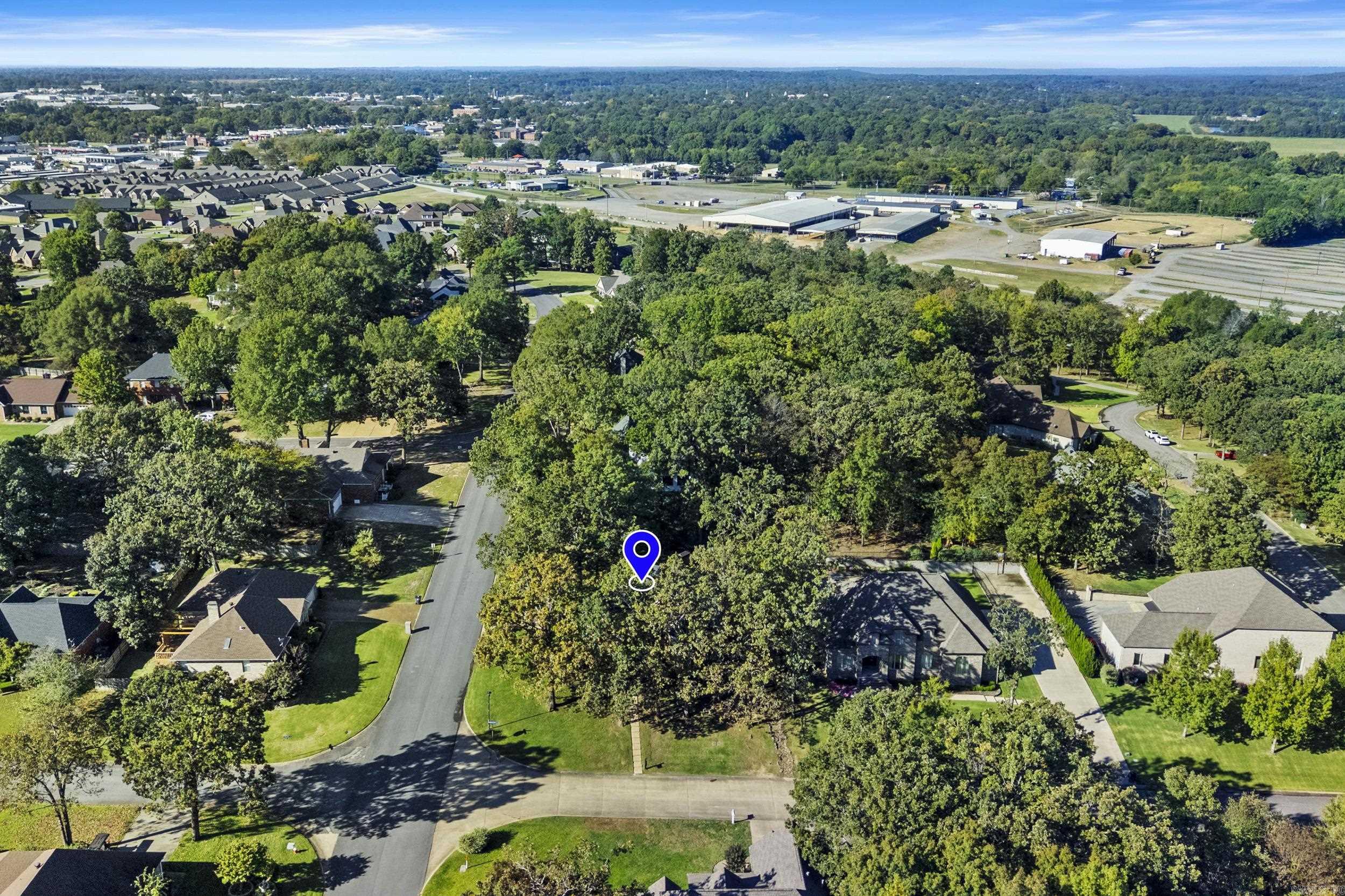 RIVER OAKS - Residential