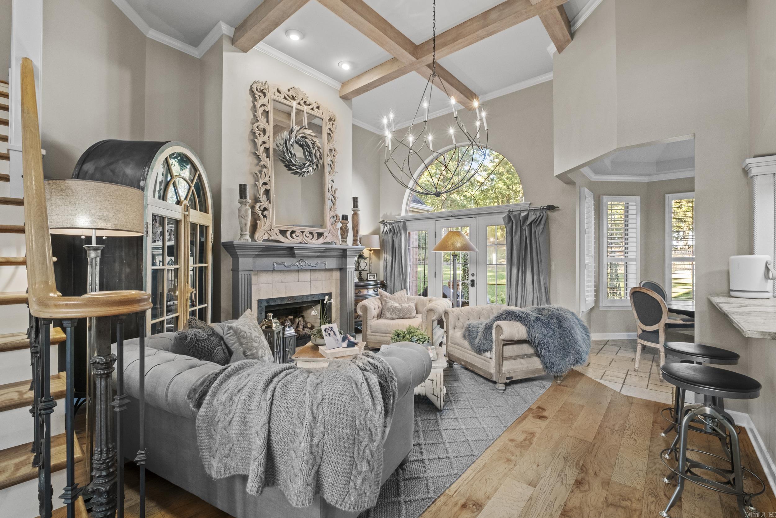 RIVER OAKS - Residential