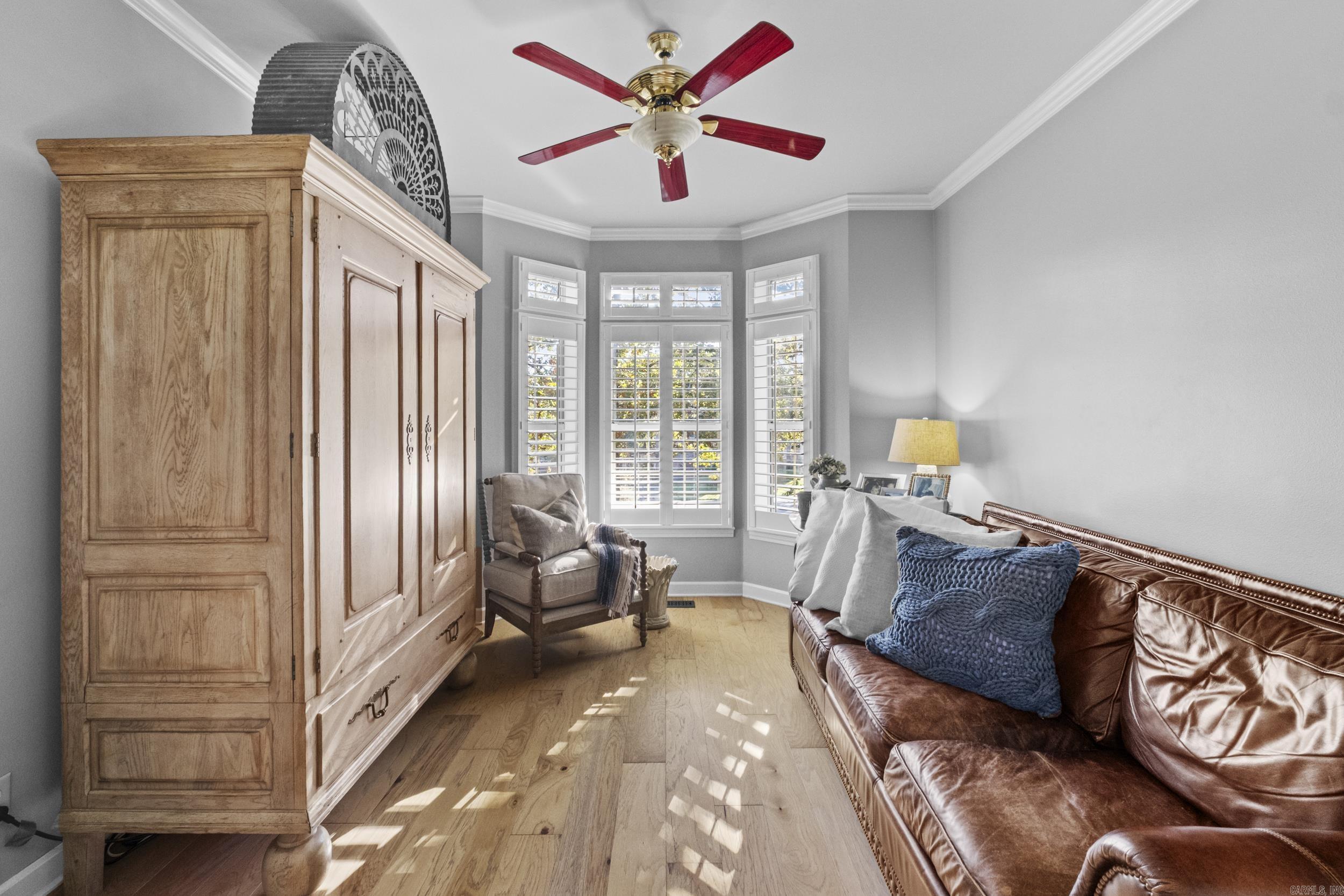 RIVER OAKS - Residential
