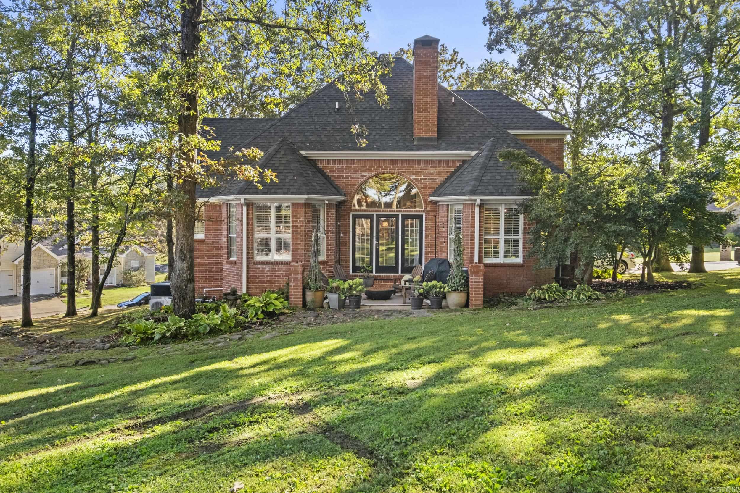 RIVER OAKS - Residential