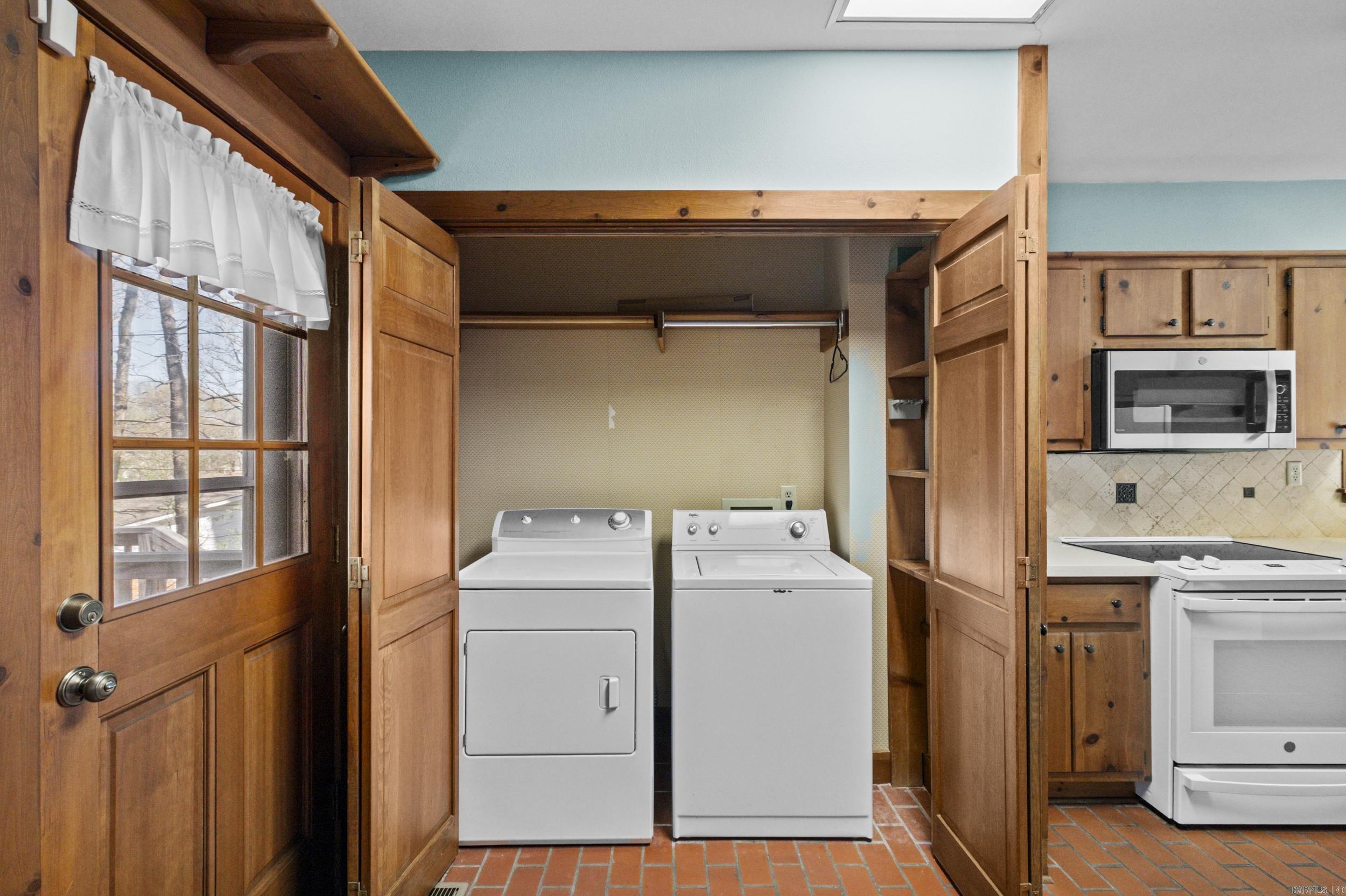 NORTH POINT GLENN ADDN - Residential