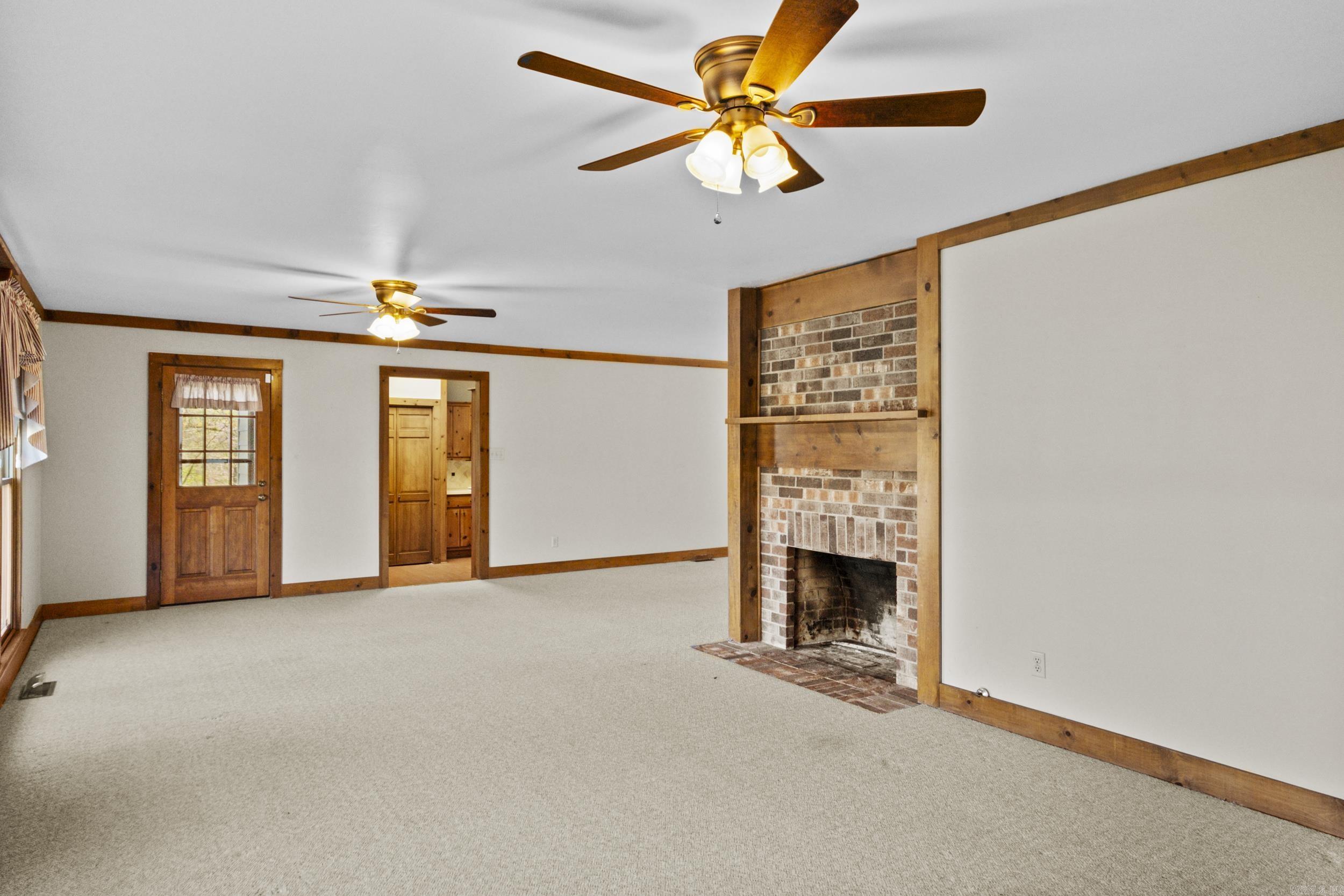 NORTH POINT GLENN ADDN - Residential