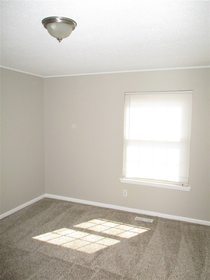 Country Club Park - Residential Lease