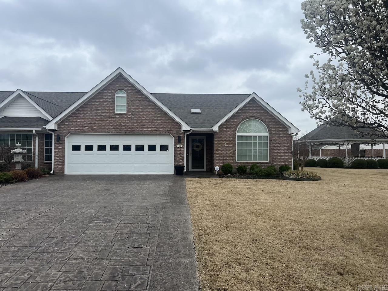 ENCLAVE - Residential