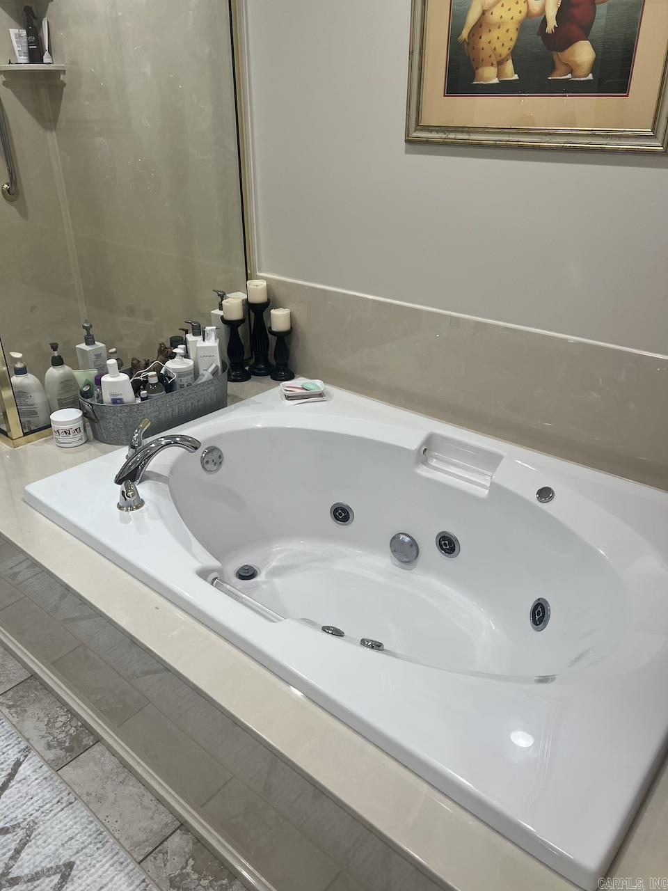 ENCLAVE - Residential