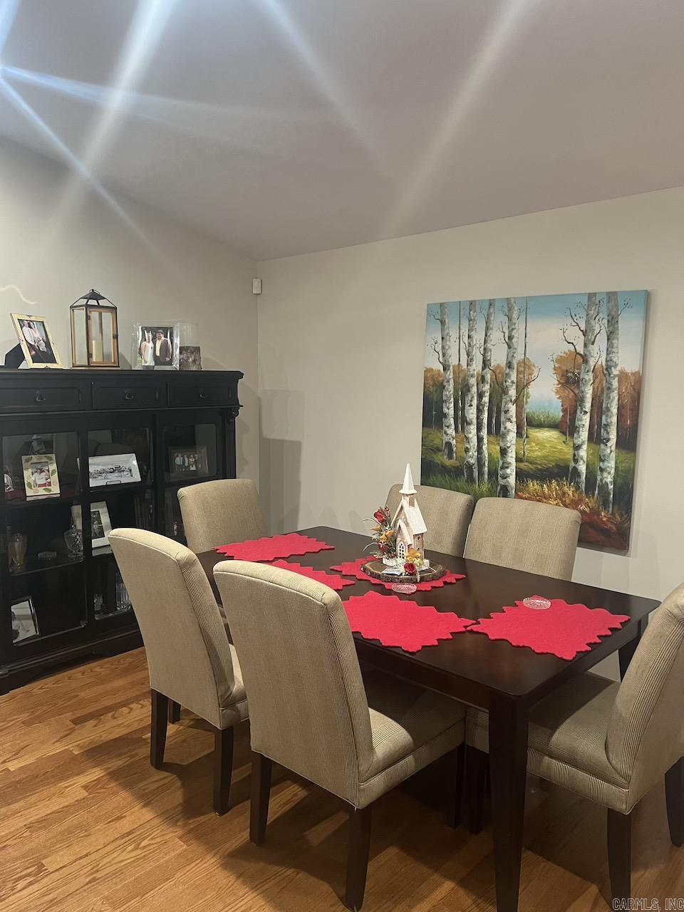 ENCLAVE - Residential