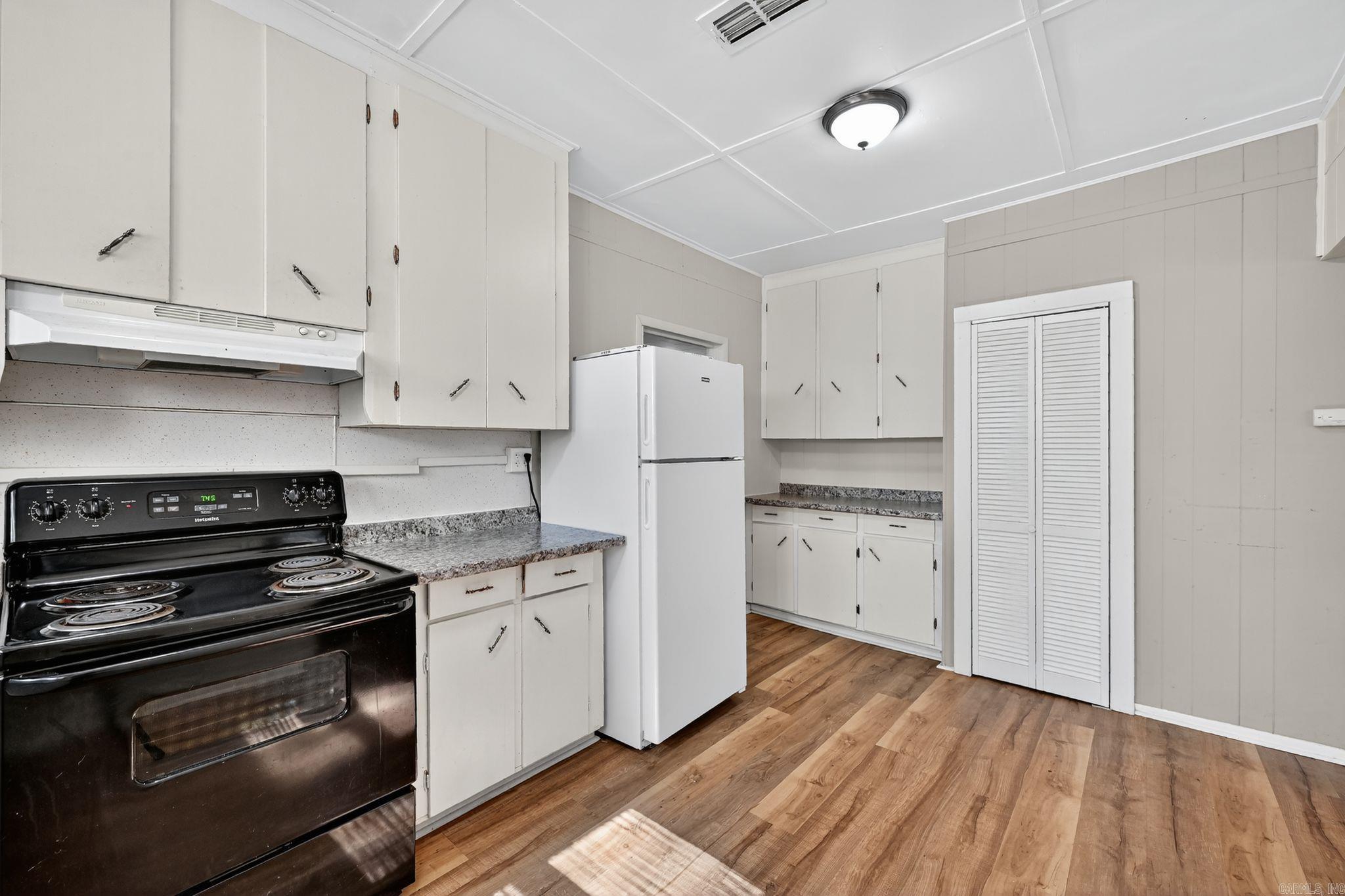 BENTON - Residential