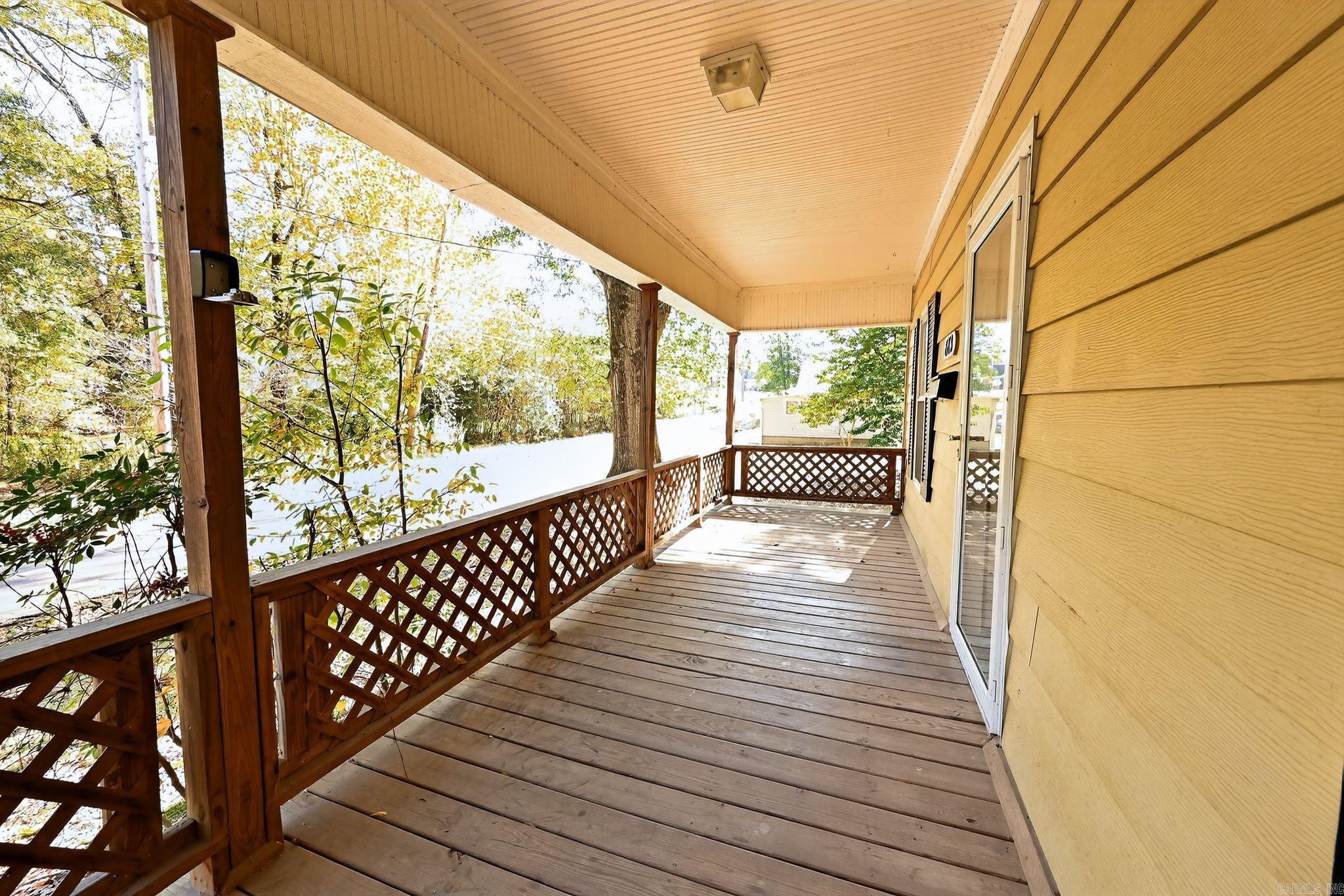 BENTON - Residential