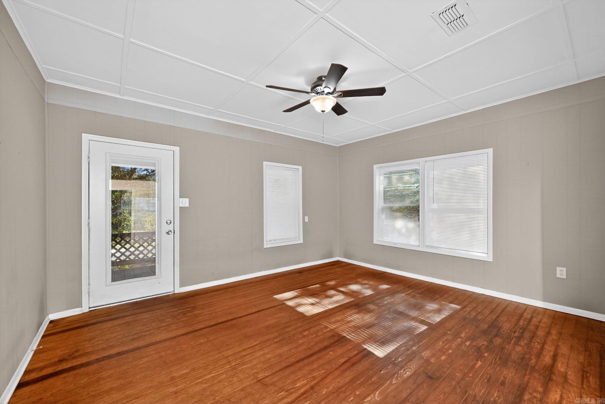 BENTON - Residential