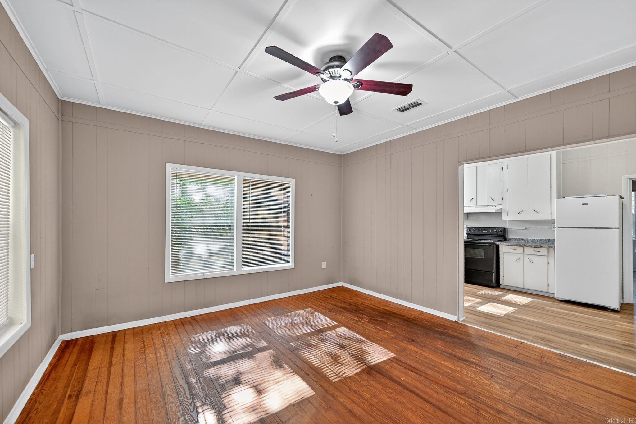 BENTON - Residential